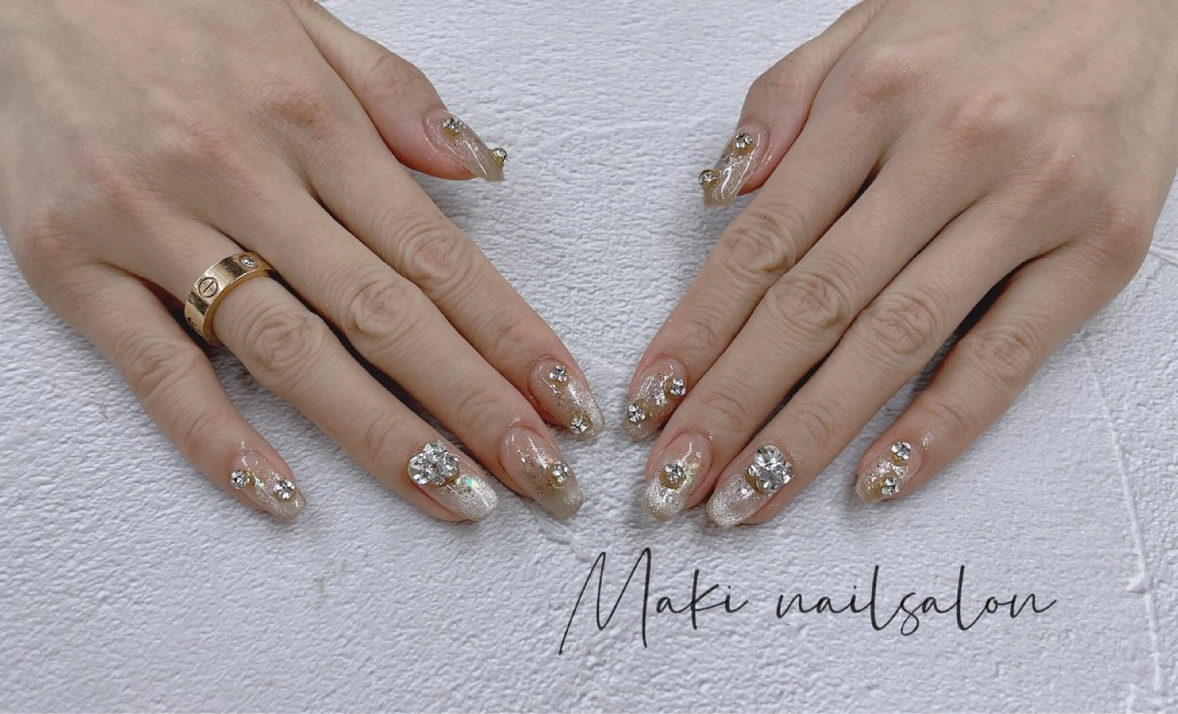 ネイル ハンドネイル マキ ネイルサロンのネイルデザイン