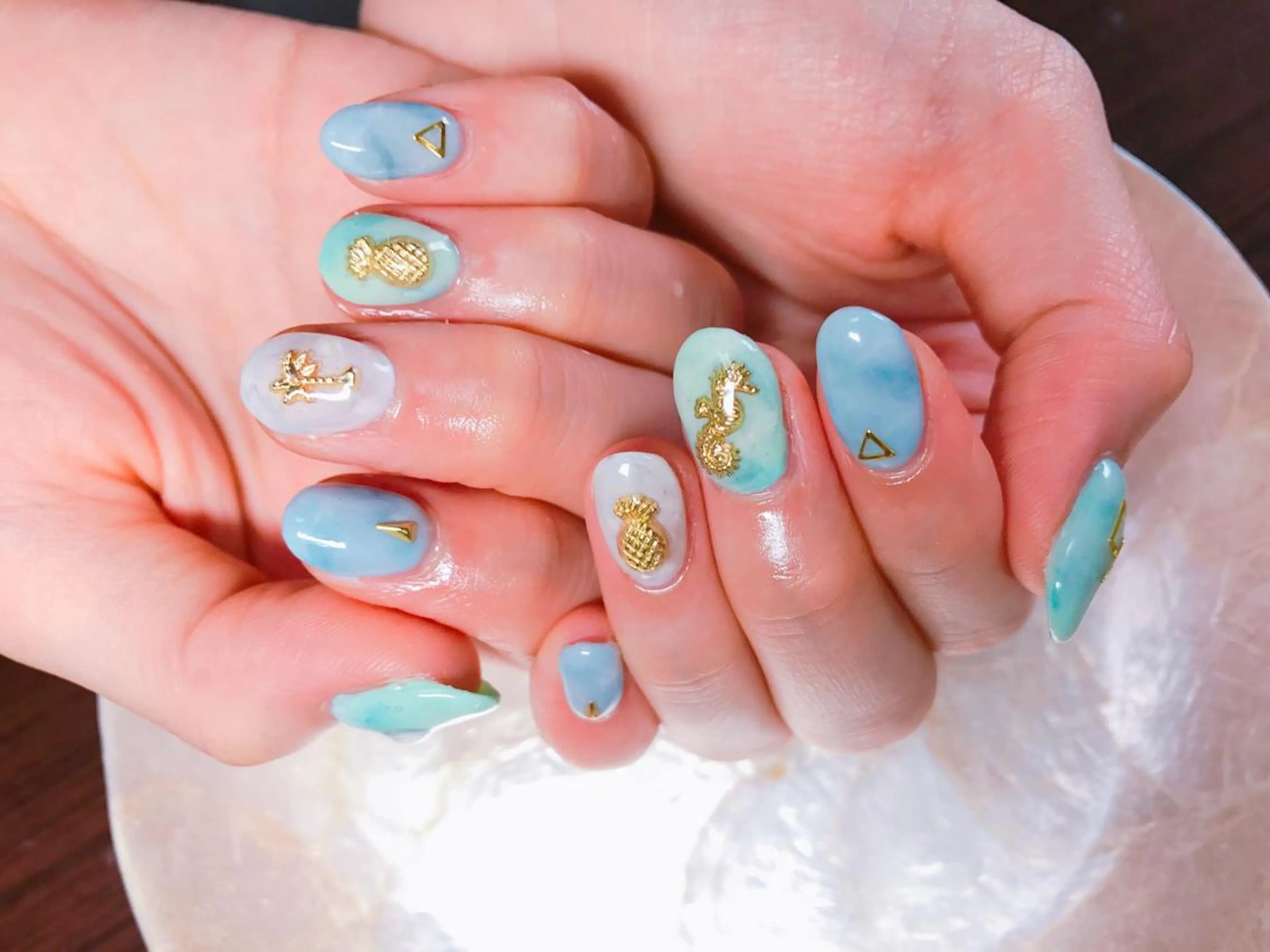 ネイル 夏ネイル 【カメレオン】 上村 祥子のヘアスタイル