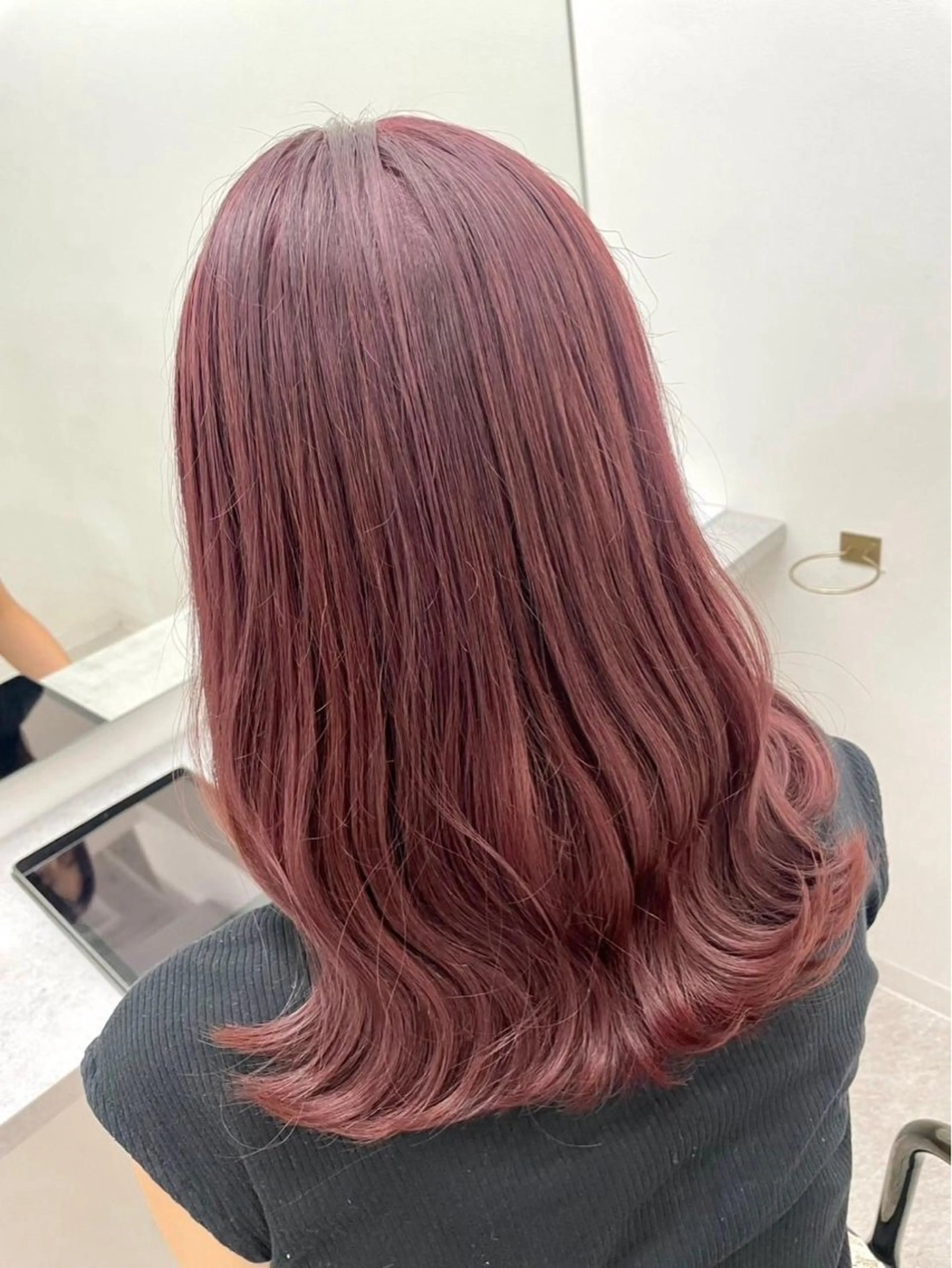 ミディアム 🫧縮毛矯正支持率 No.1 ほのか🫧のヘアスタイル