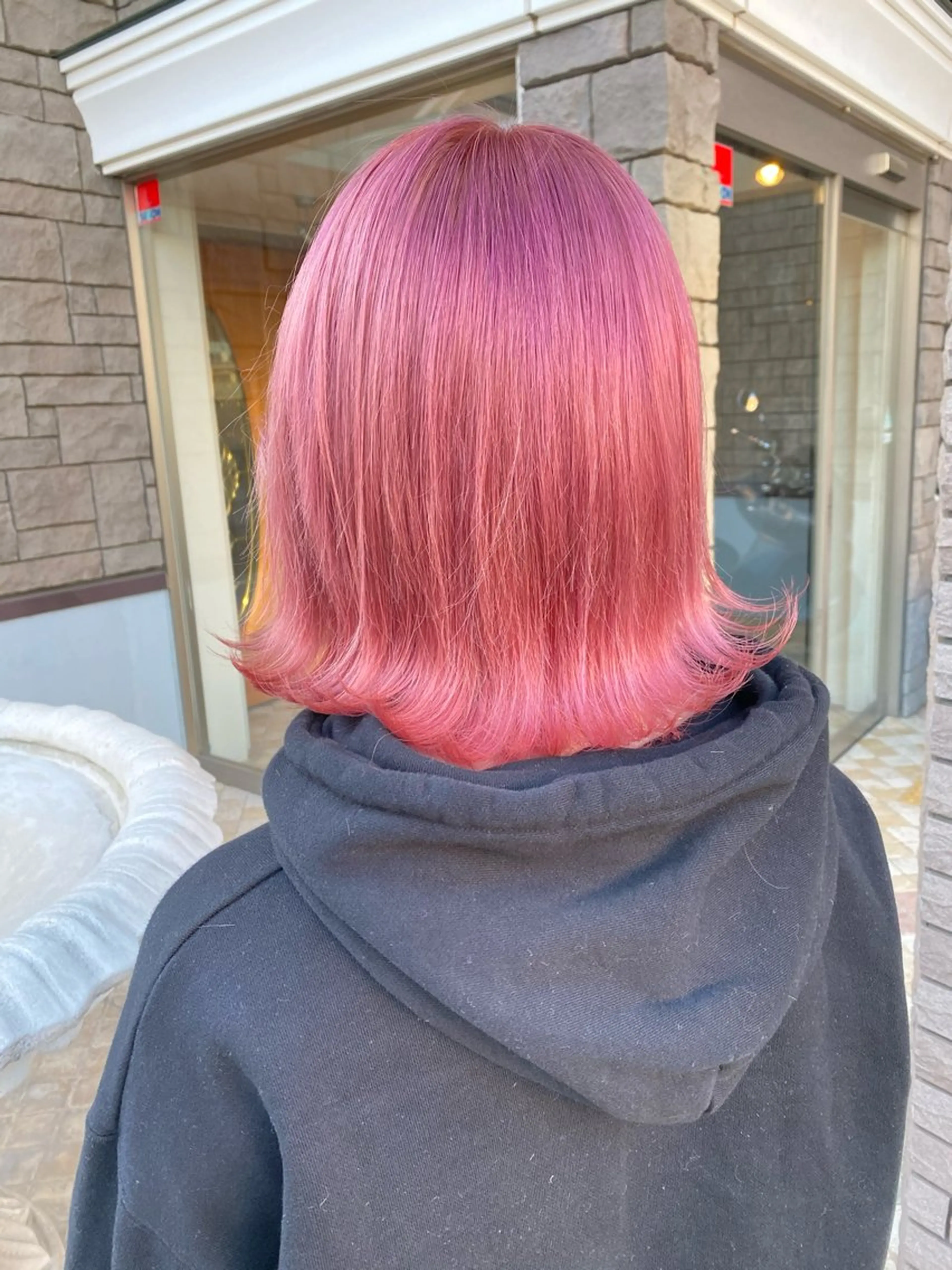 ミディアム カラー カラースペシャリスト ・齊藤 羽瑠輝のヘアスタイル