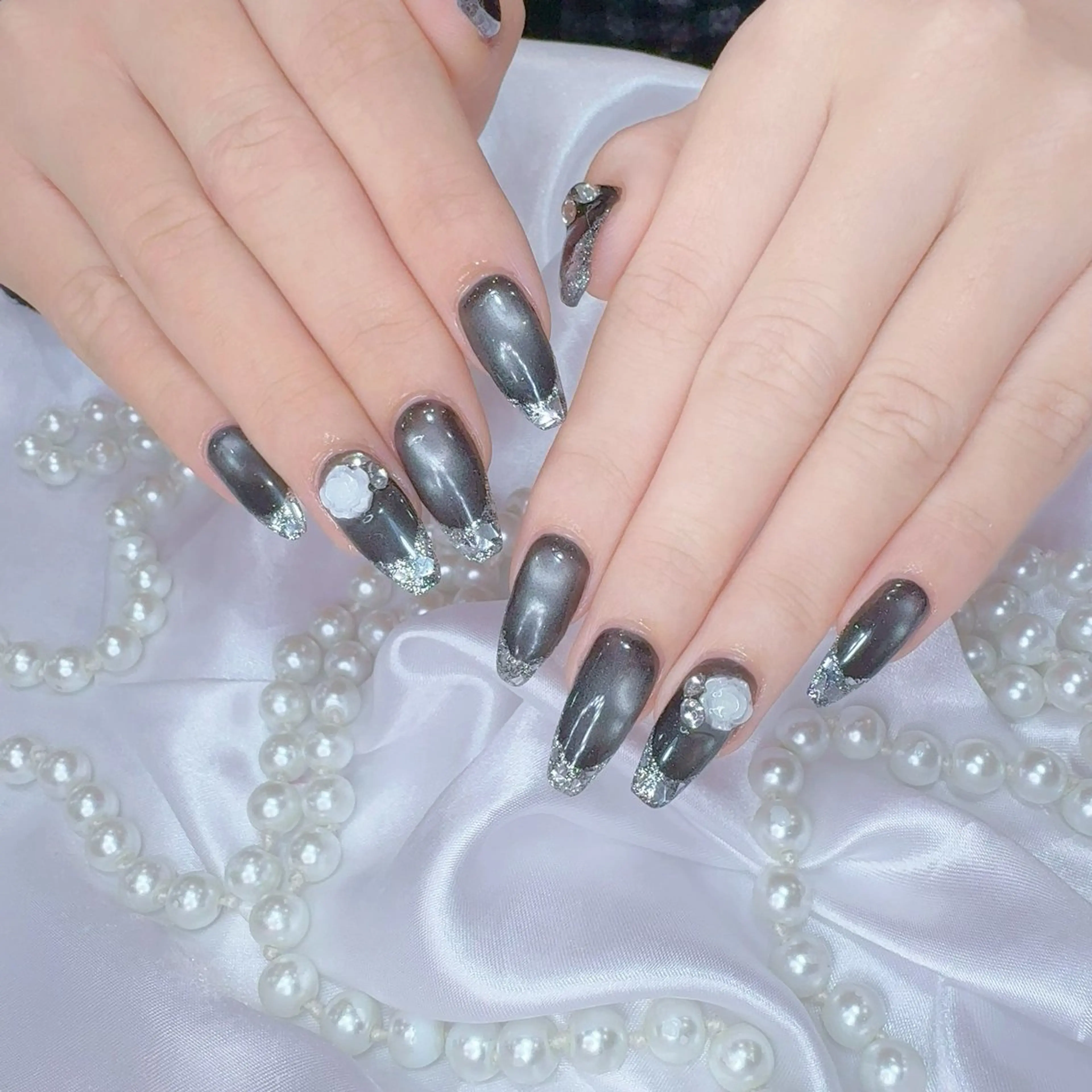 ネイル ハンドネイル You&Me Mikotoのネイルデザイン