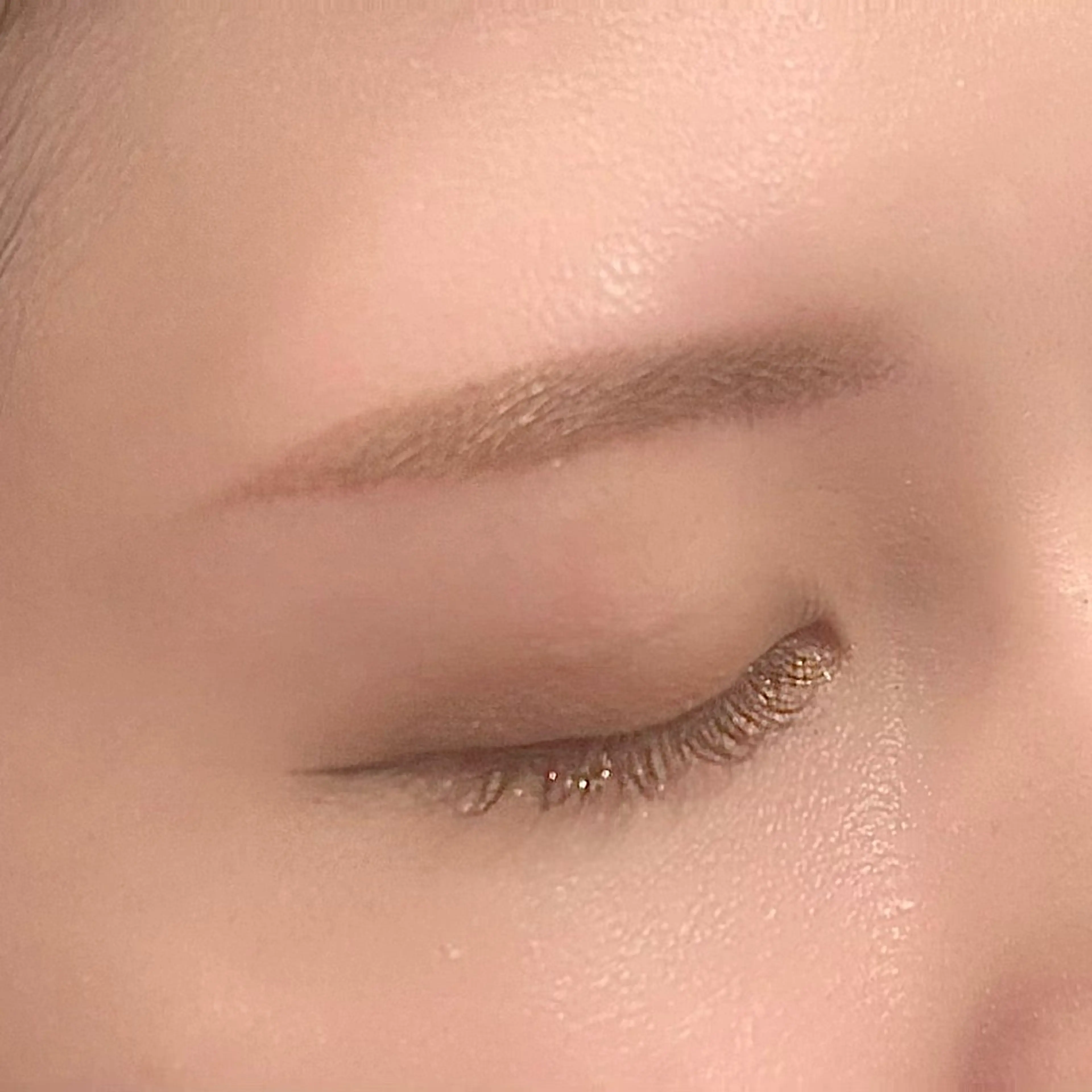 アイブロウ 眉毛ワックス脱毛 nicottlash 京橋のマツエク・マツパデザイン