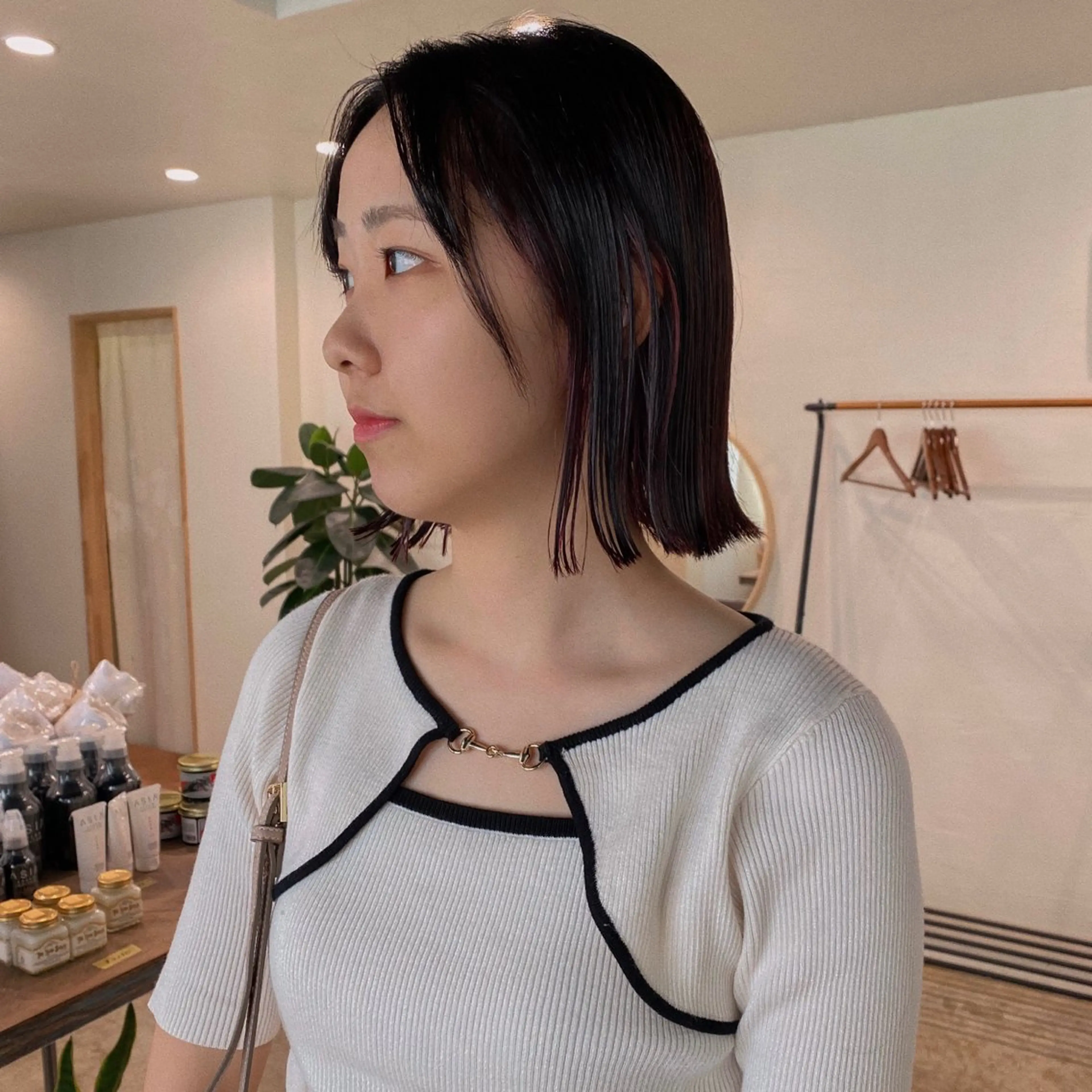 ショート カラー 板谷みさき /艶ボブ/藤沢美容室のヘアスタイル