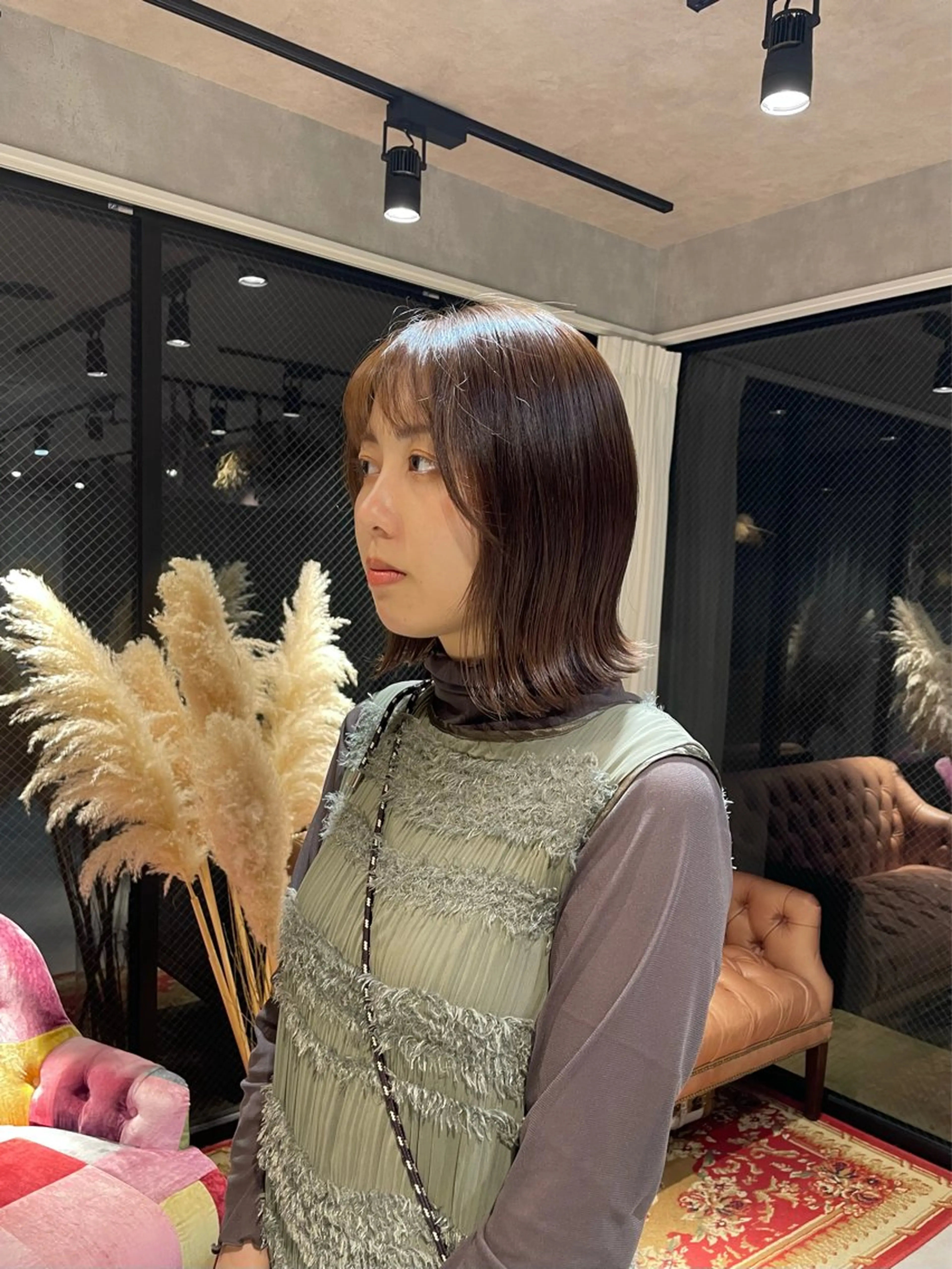 ミディアム ボブ カット ヘアカラー 永宮 采佳のヘアスタイル