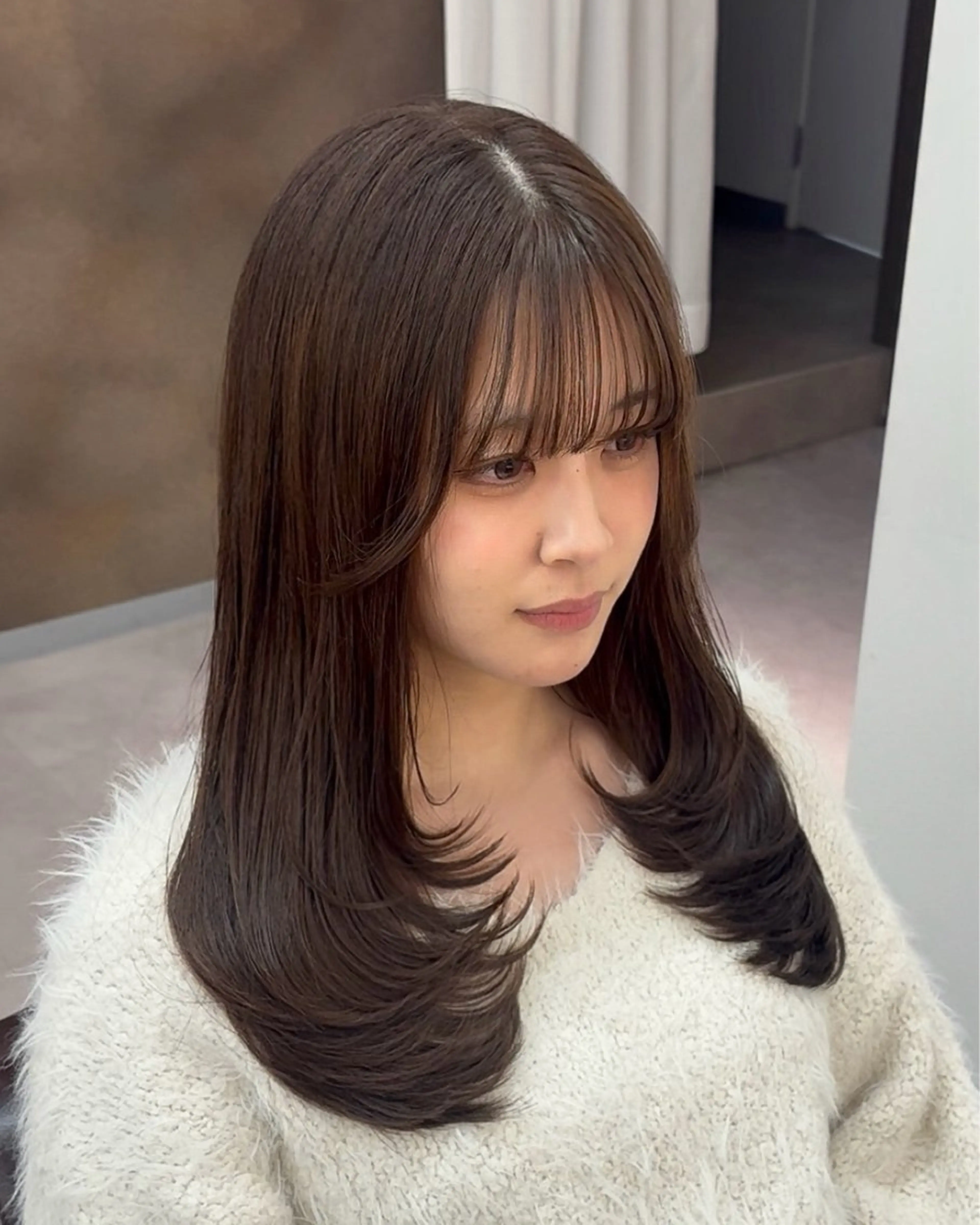 セミロング カラー ブラウンカラー レイヤーカット macheriebyhase所属・藤井 心音のヘアスタイル