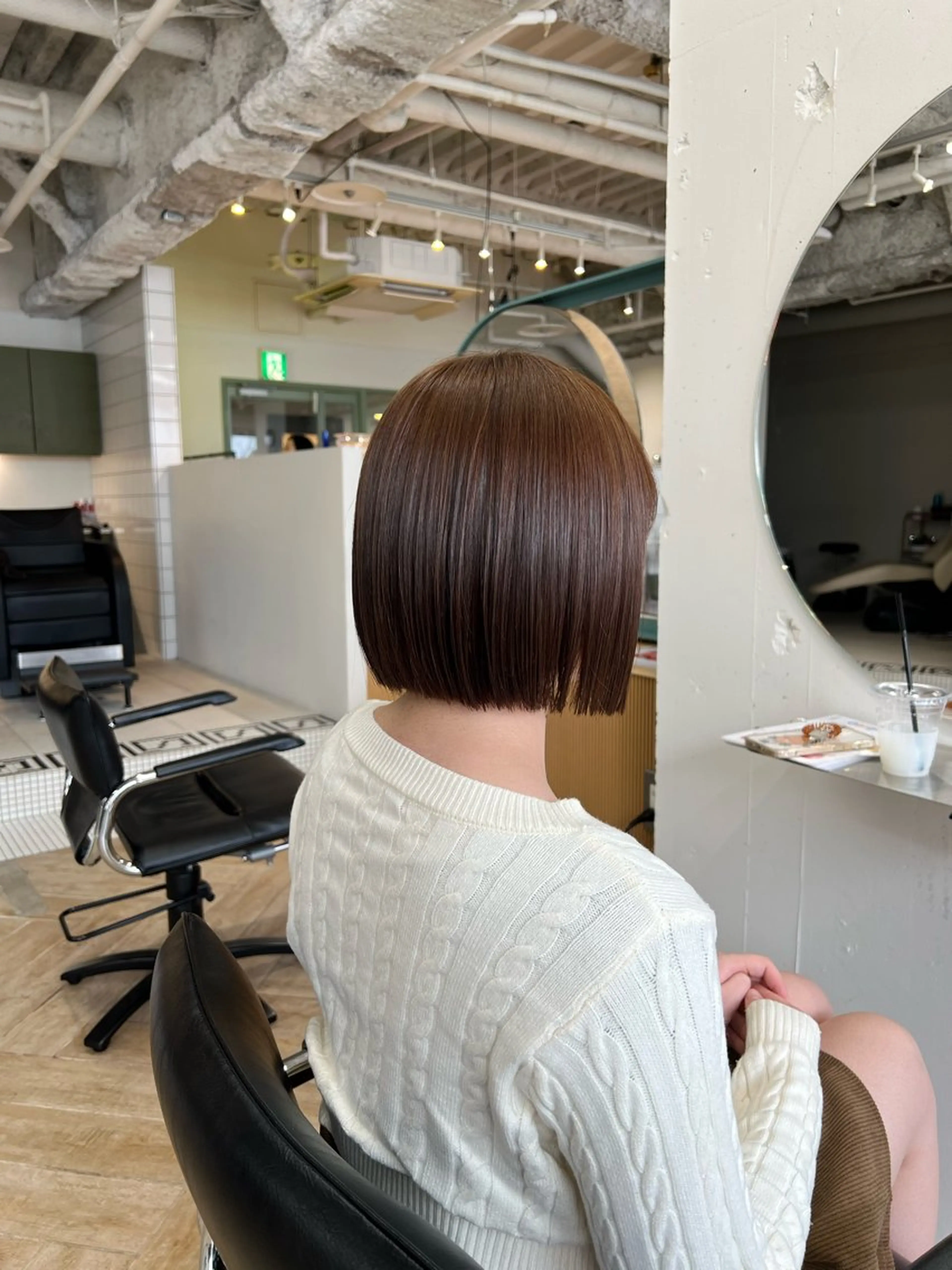 ショート カラー カット ヘアカラー トリートメント ベージュカラー 新潟/万代/井上佑のヘアスタイル