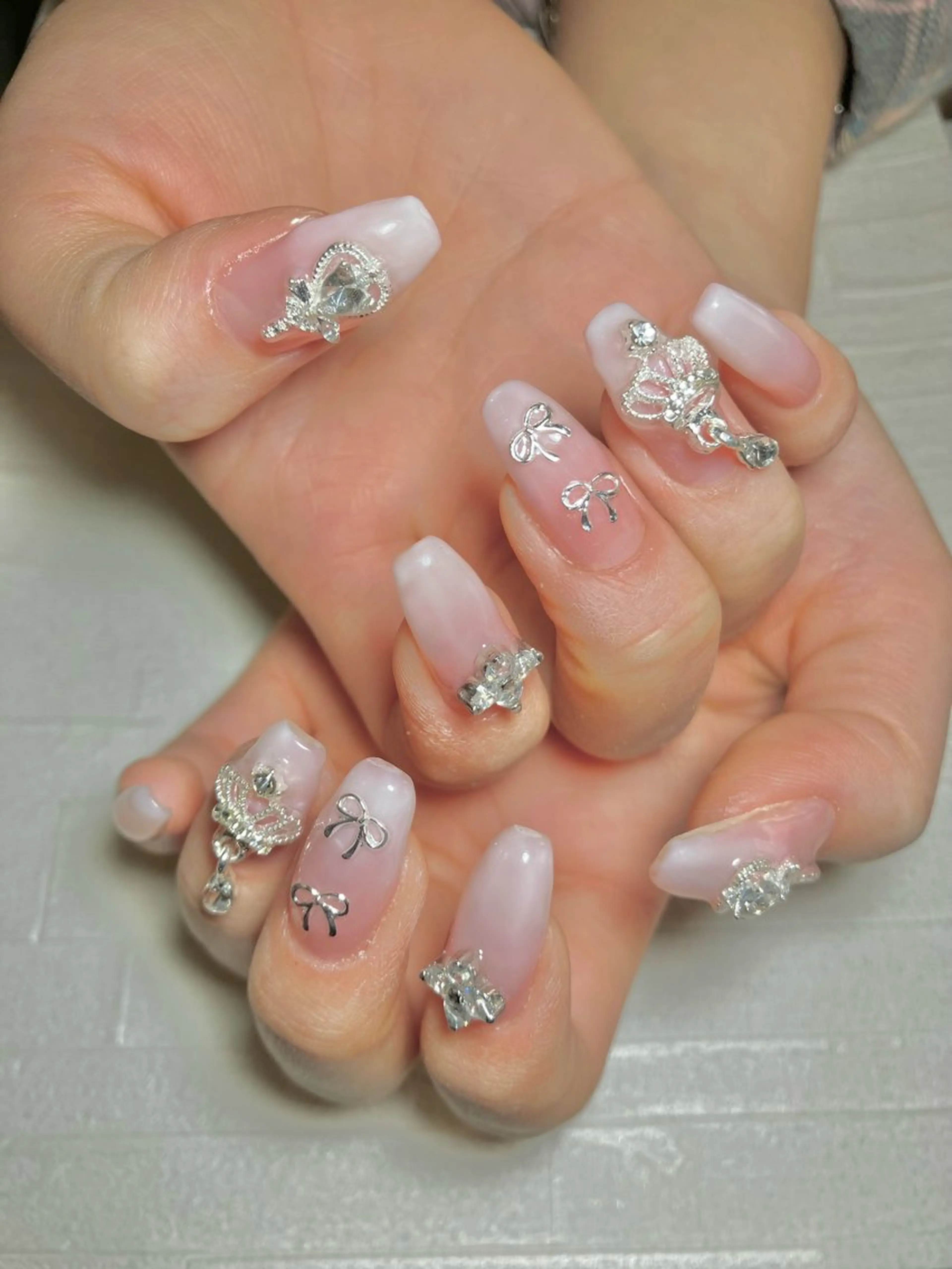 ネイル ハンドネイル Liennail 持込デザインやり放題のネイルデザイン