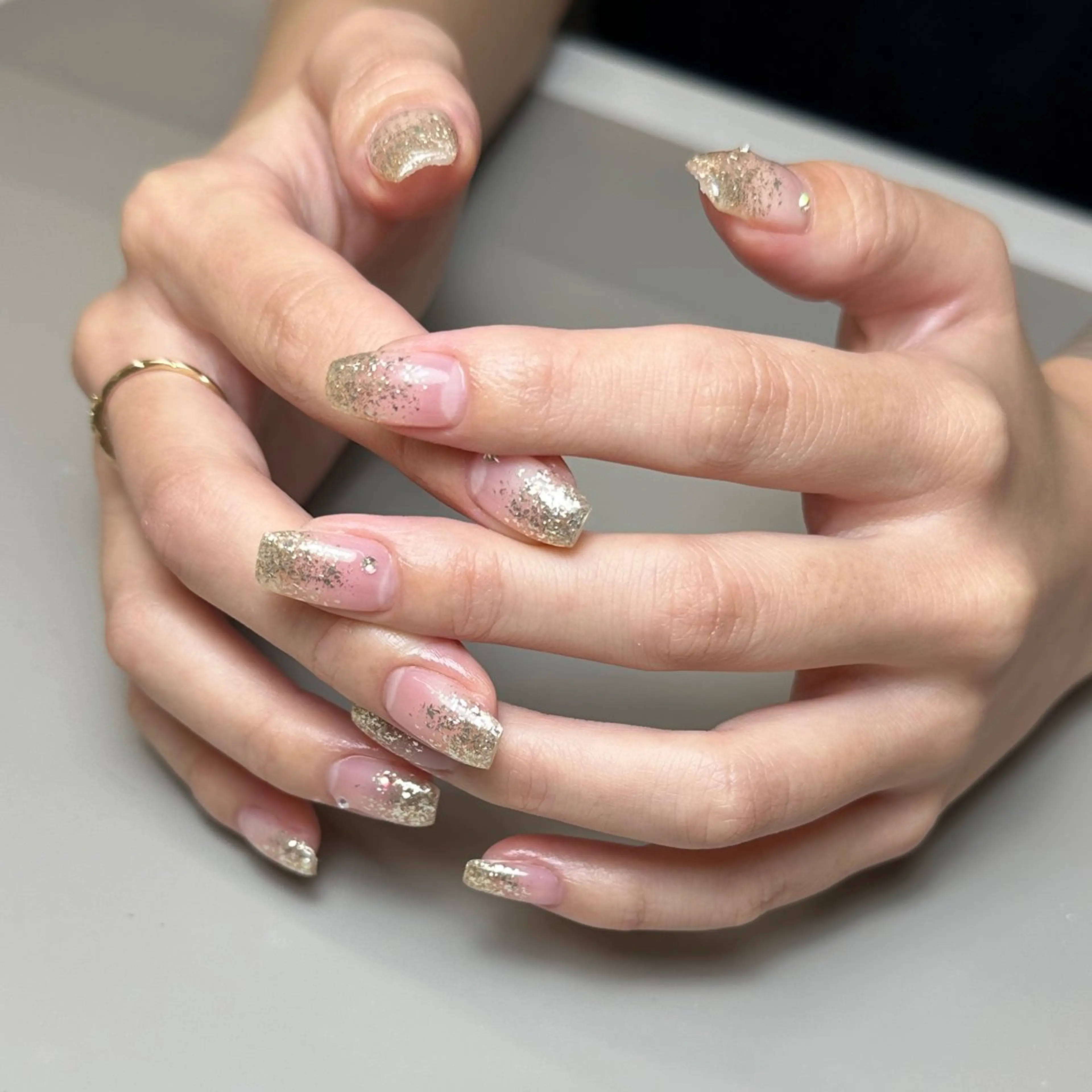 ネイル キラキラネイル ハンドネイル salon mowa所属・mowa 🌿‬ kanaのネイルデザイン