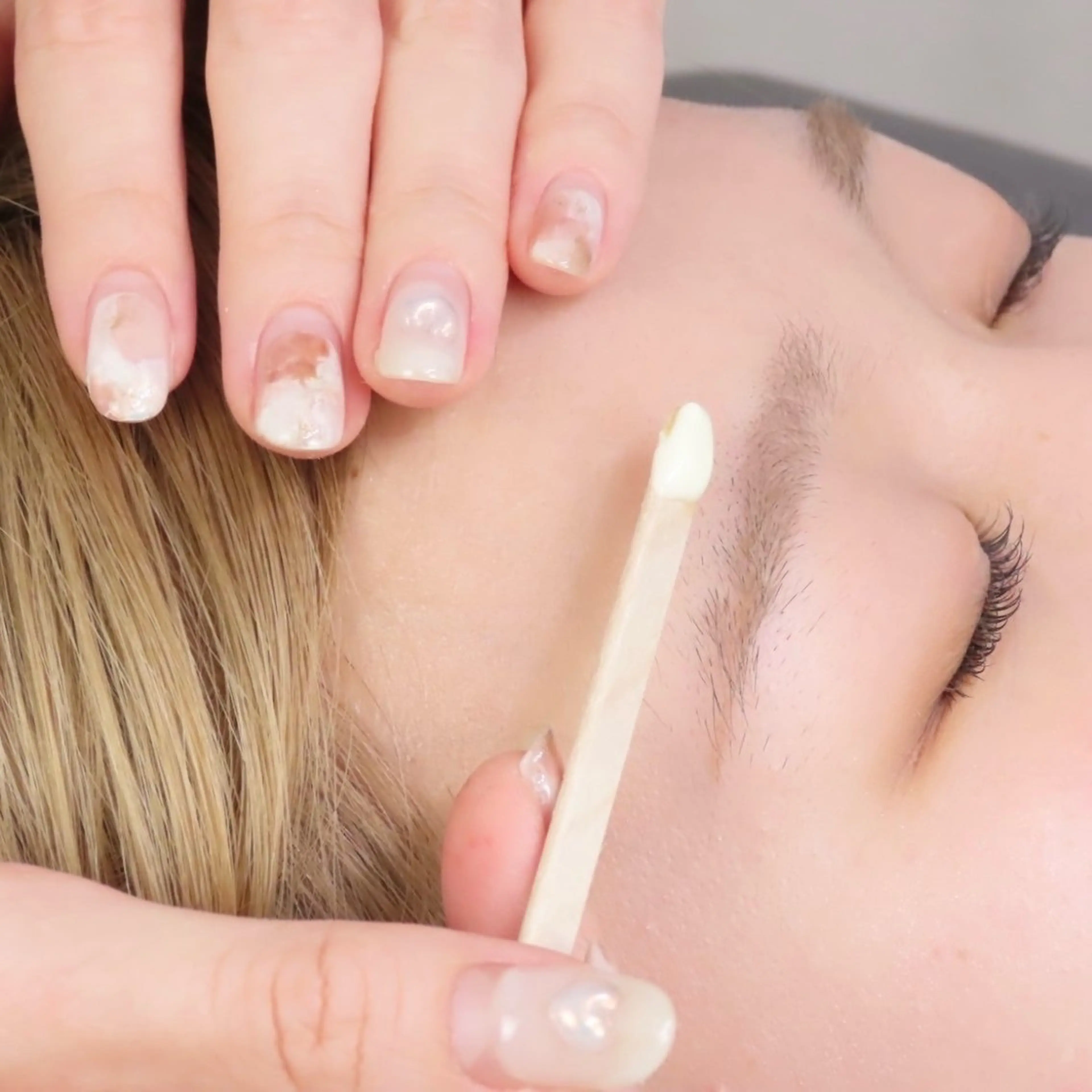 アイブロウ nowa所属・《nowa》 mai まつげ/眉毛の眉毛・アイブロウイメージ