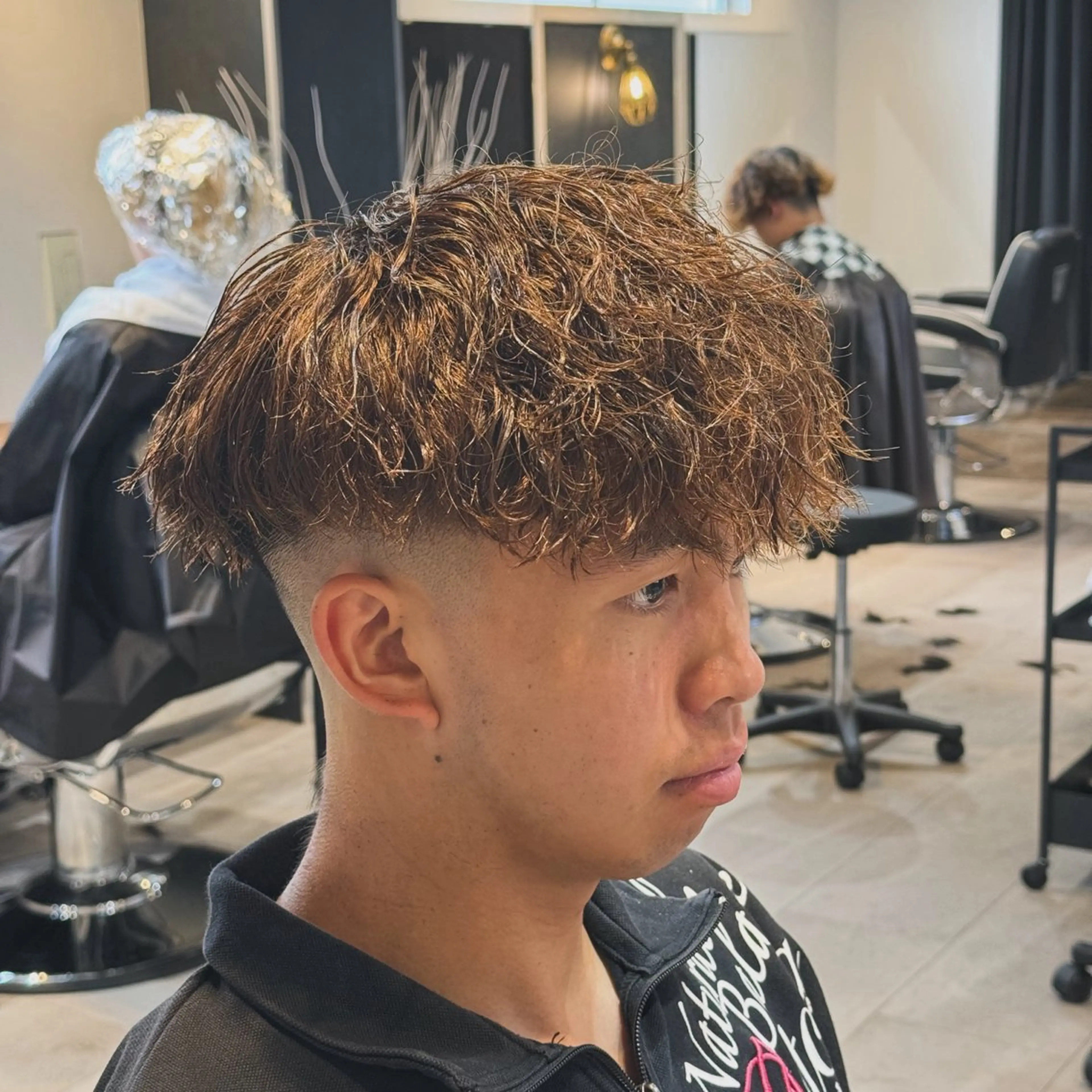 パーマ 🍒しの🍒 ハイトーン/カットのヘアスタイル