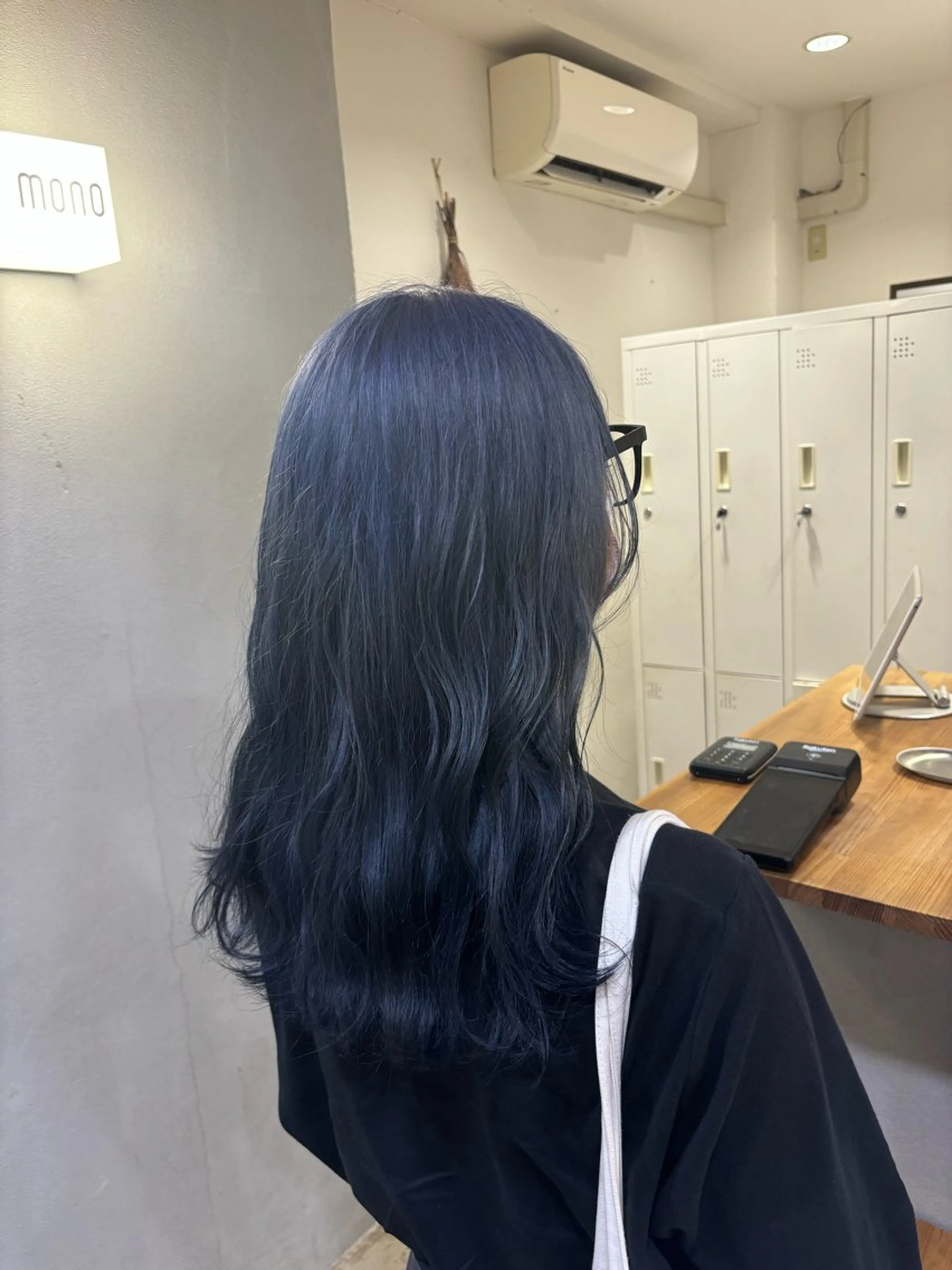 セミロング カラー カット ヘアカラー トリートメント mono / Manatoのヘアスタイル