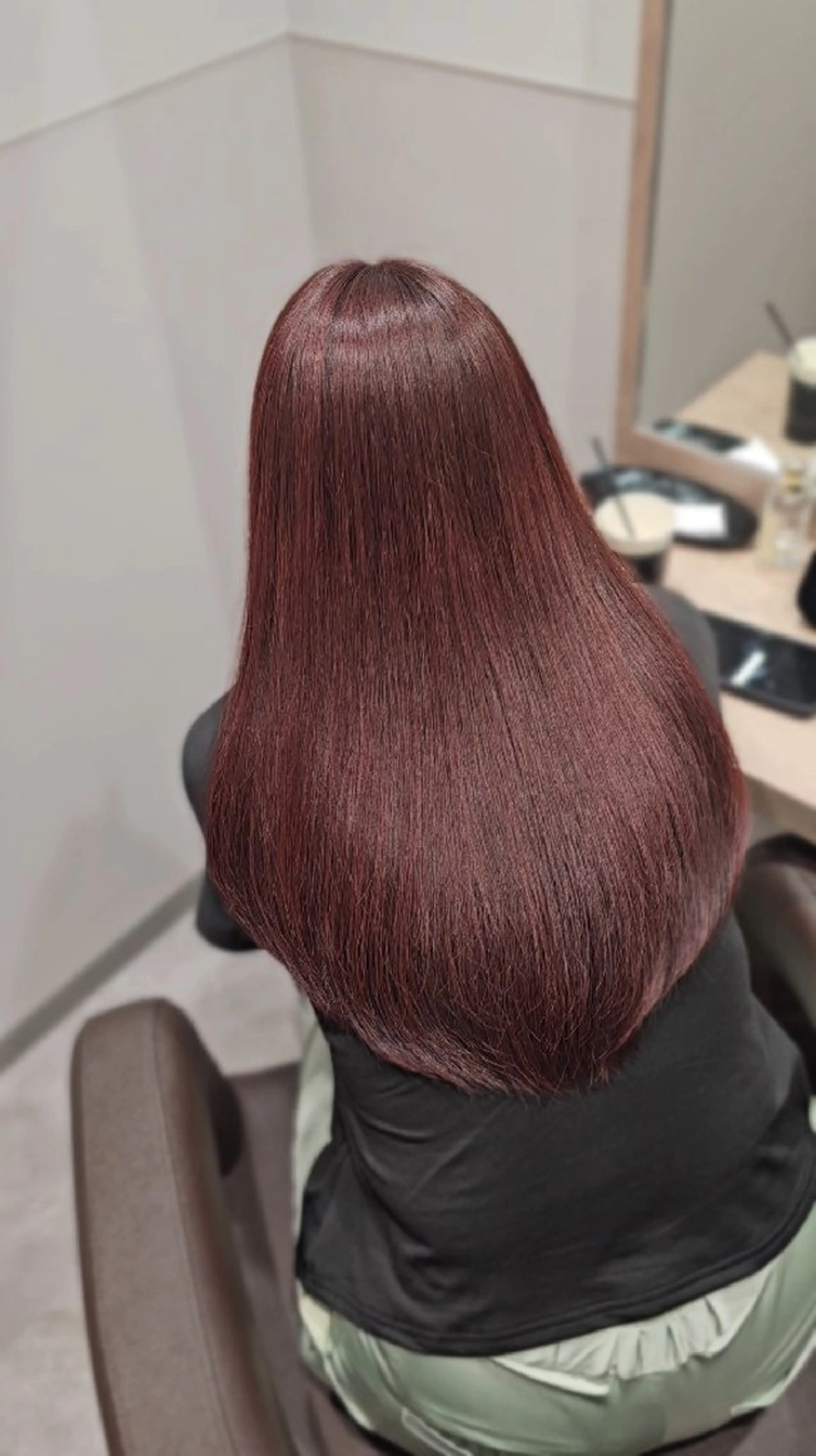 セミロング カラー ピンクカラー カット ヘアカラー トリートメント サロウィン　神戸三宮店所属・三宮No.1ブリーチ 無しカラー/杉山太貴のヘアスタイル