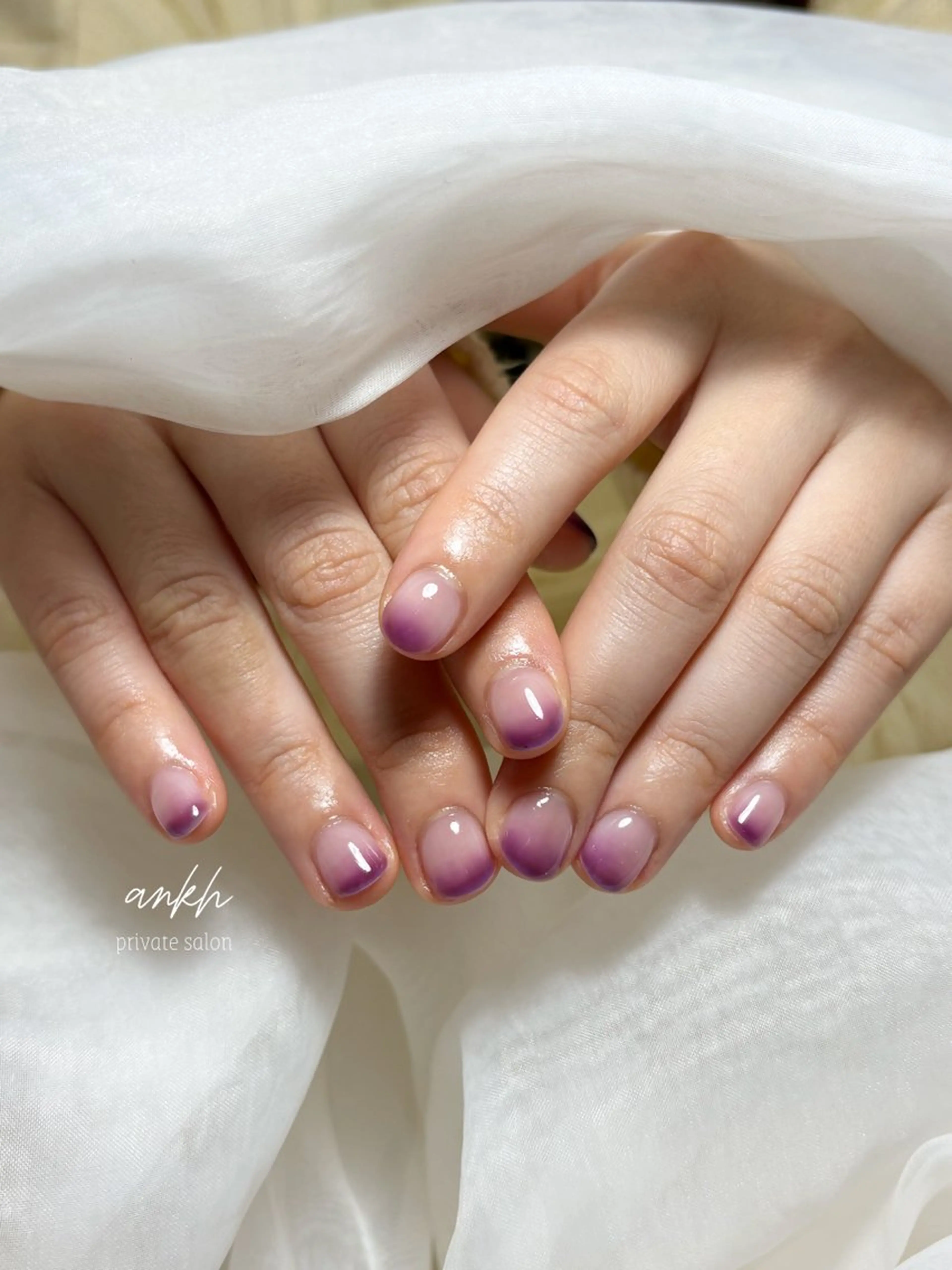 ネイル グラデーション オフィスネイル シンプルネイル ankh. Minaのネイルデザイン