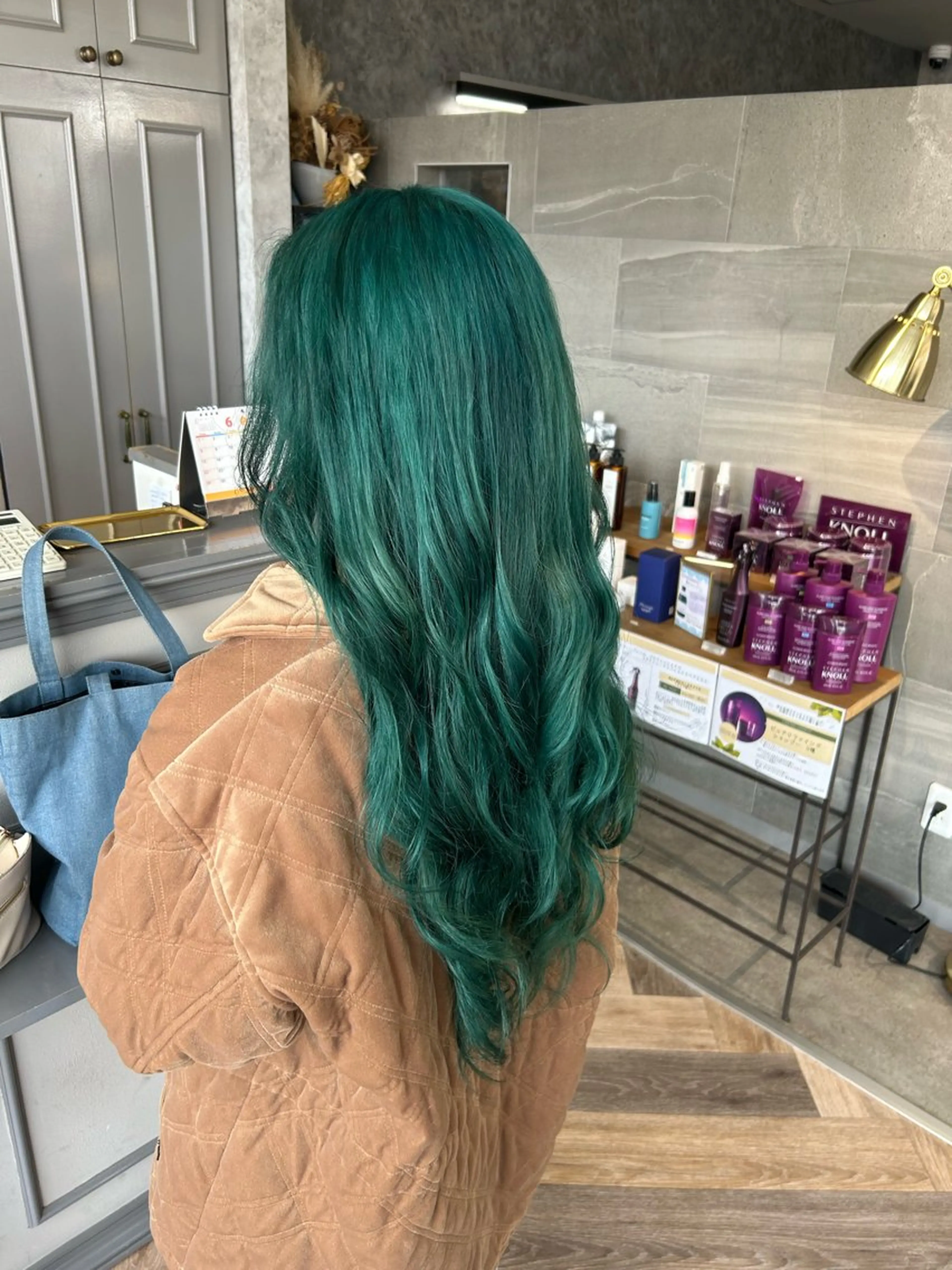 カラー 🎠🤍minami ブリーチ🤍🎠のヘアスタイル