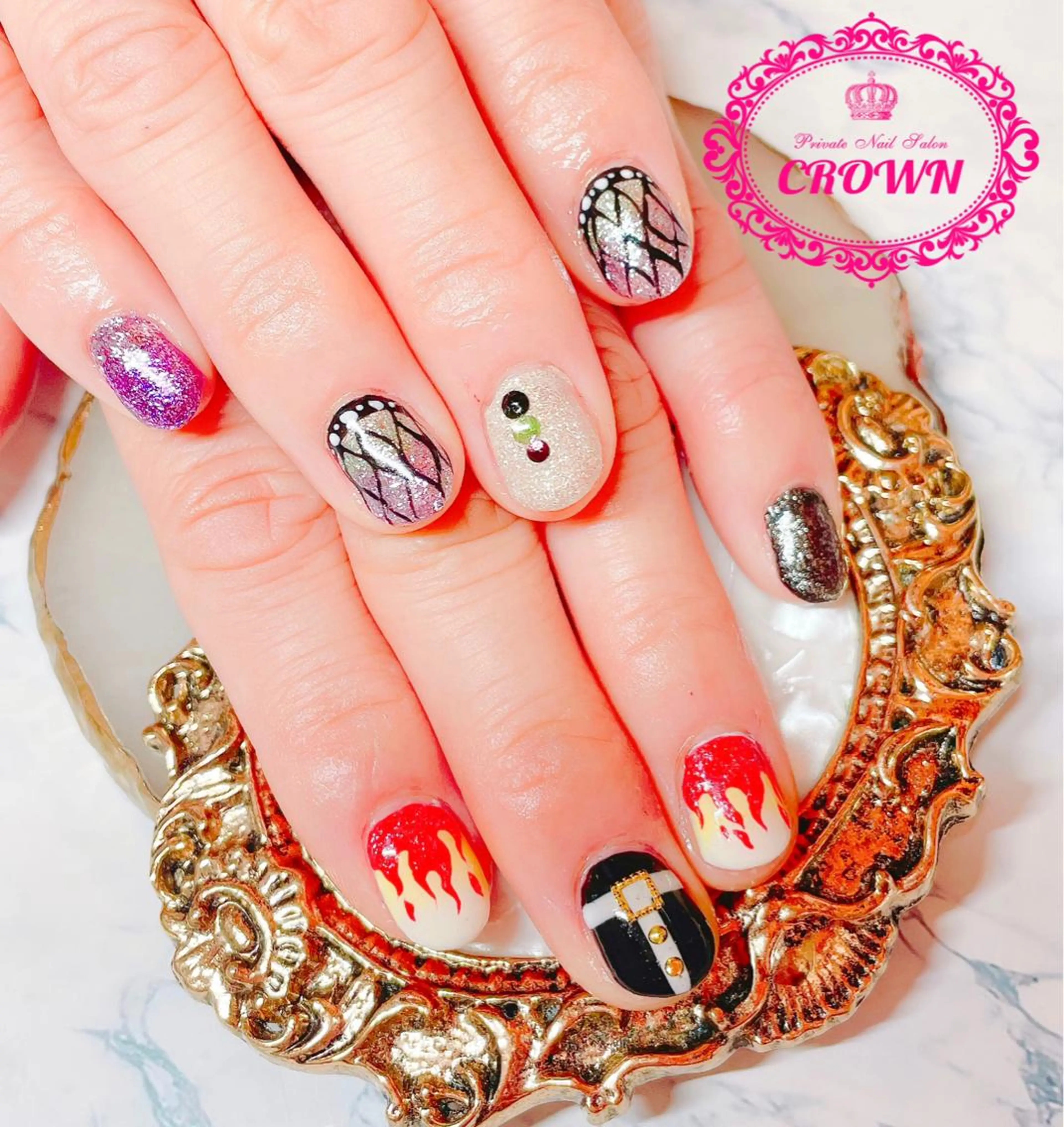 ネイル CROWN プライベートサロンのネイルデザイン