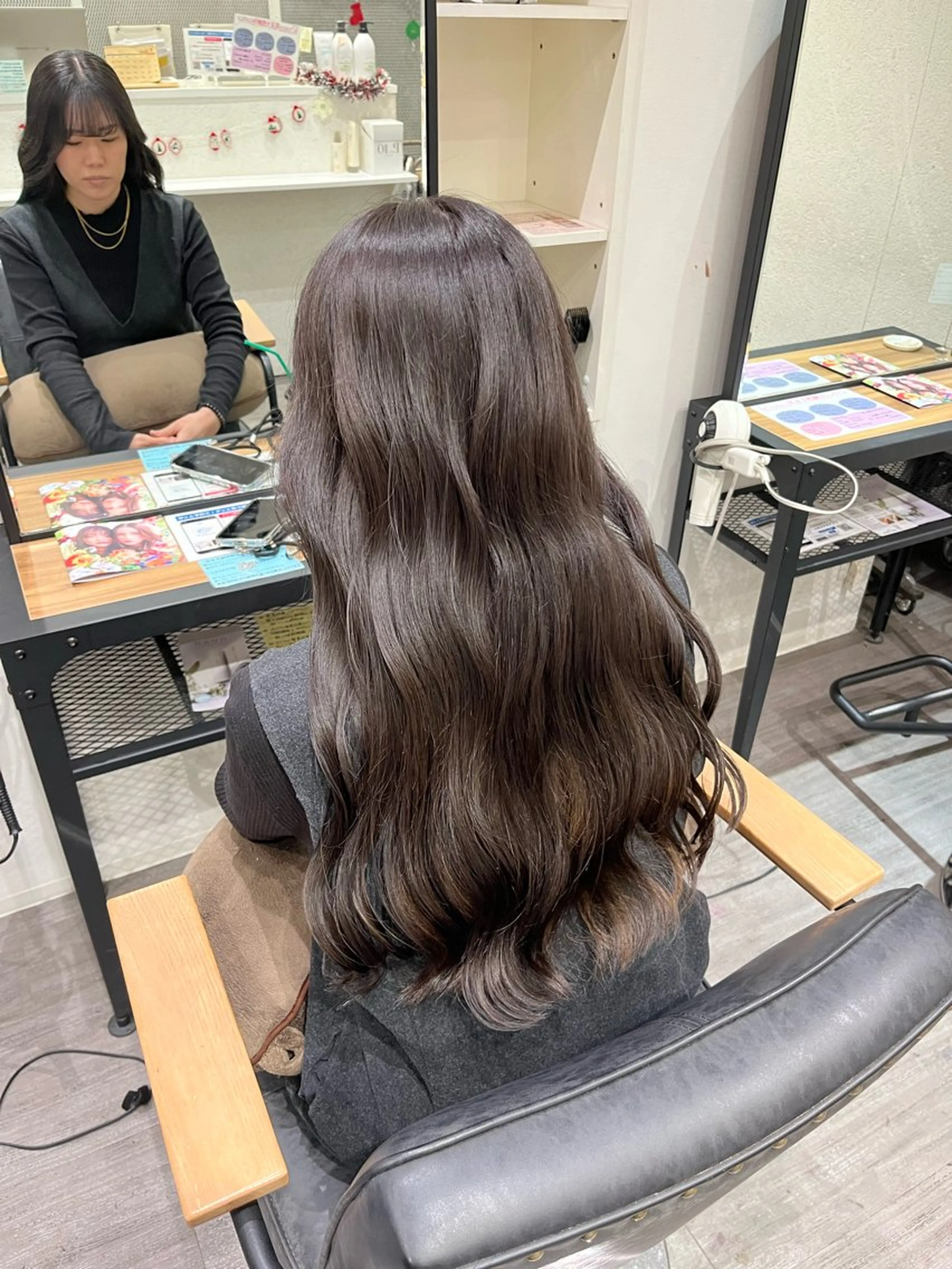 ロング カラー ヘアアレンジ デザインカラー グレージュ ヘアカラー トリートメント cocotte 💟草間紫音💟のヘアスタイル