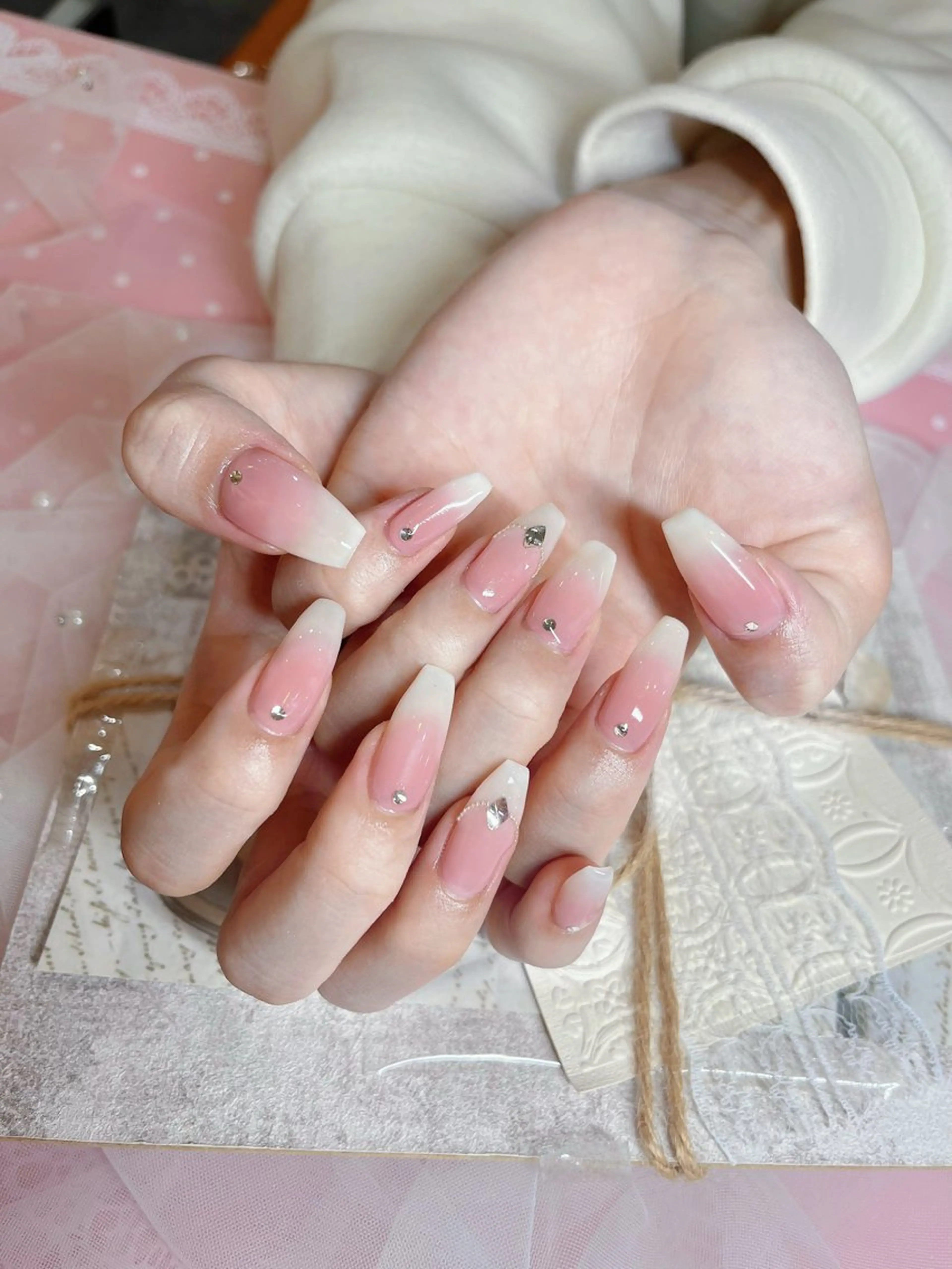ネイル Fairyフェアリーネイルサロン所属・Nail Hibi サロンのネイルデザイン
