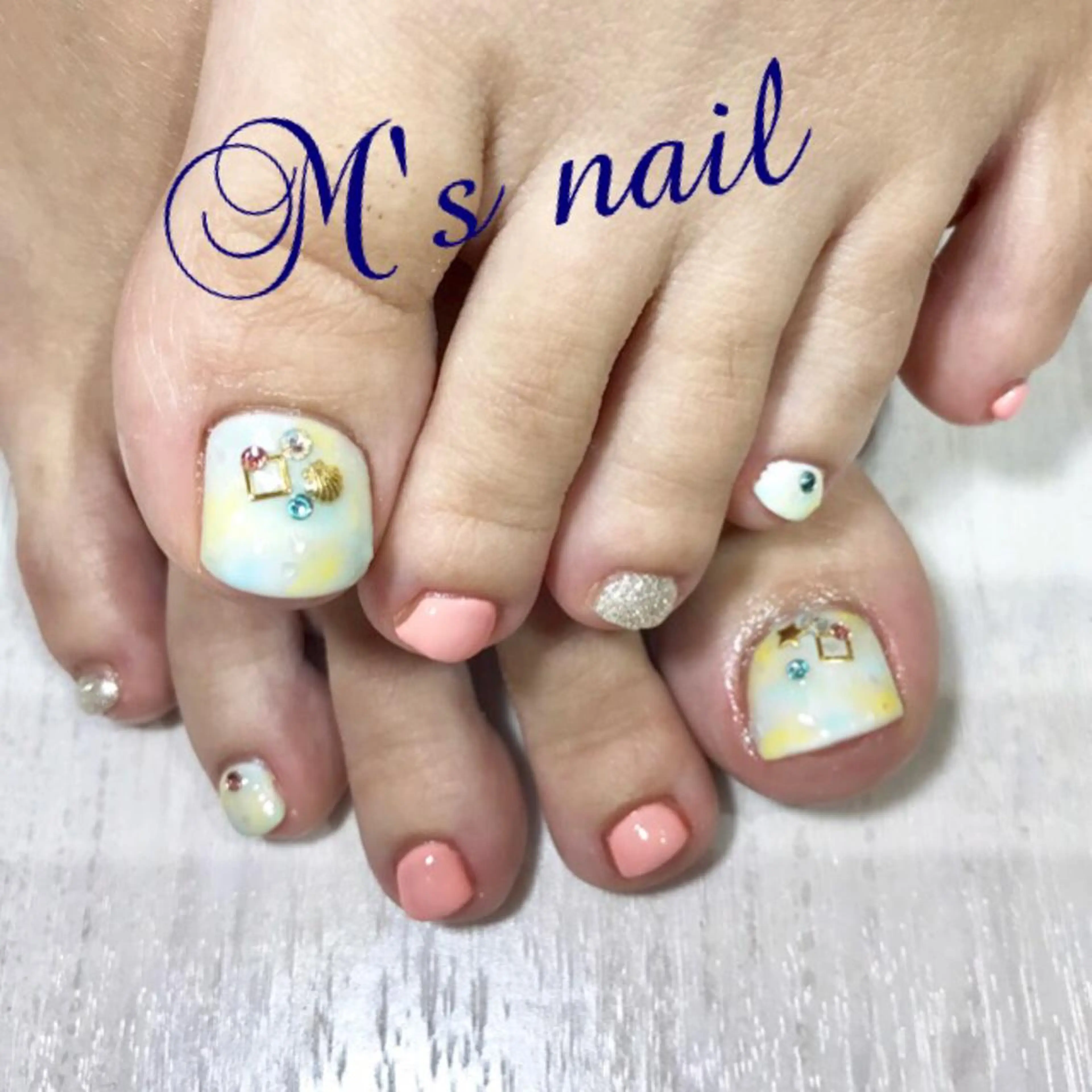 ネイル フットネイル ジェルネイル M's nail所属・M's nail ..のネイルデザイン