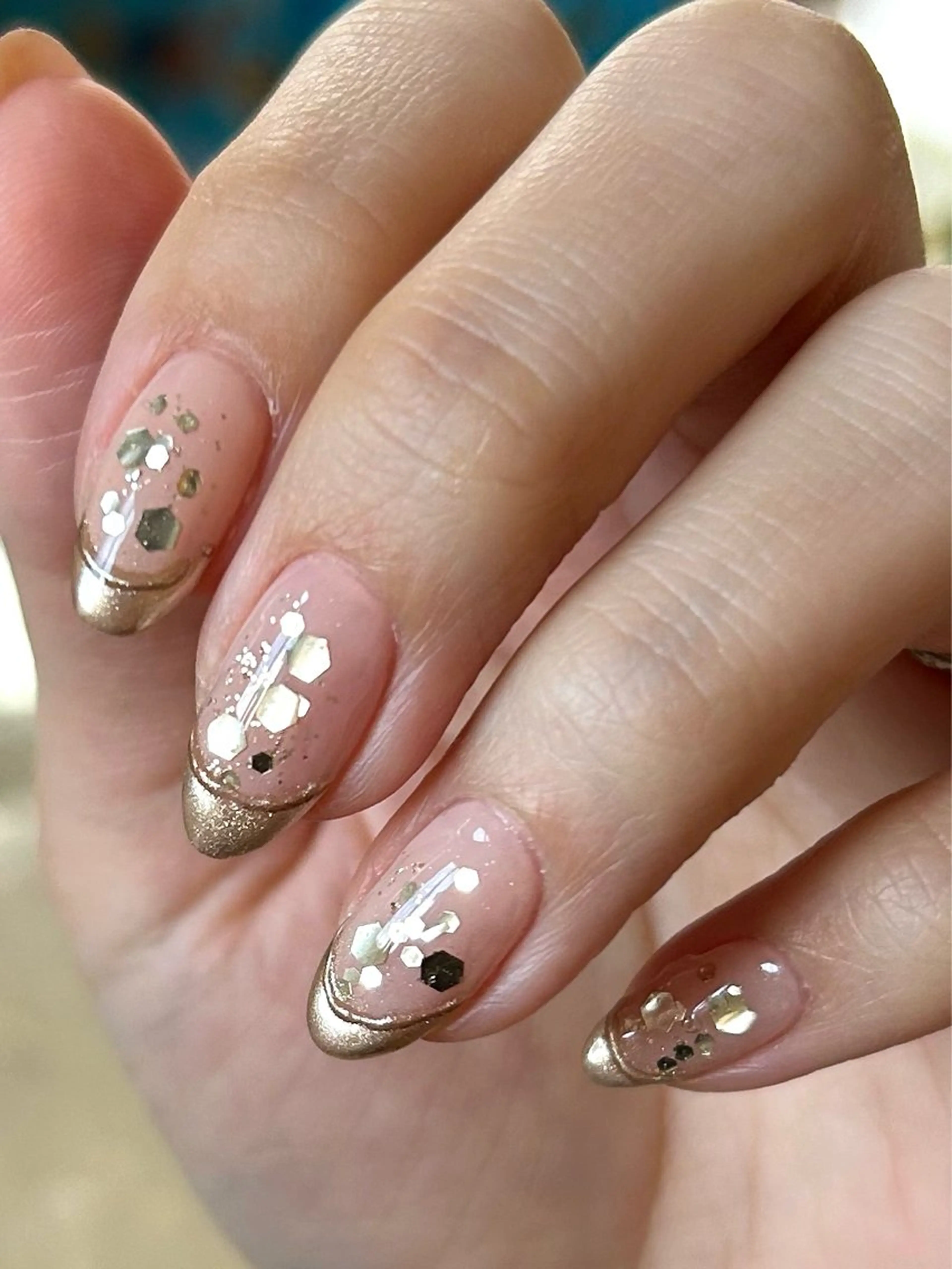 ネイル フレンチネイル ゴールド ホログラムネイル ミラーネイル nailsalon kiii'sのネイルデザイン