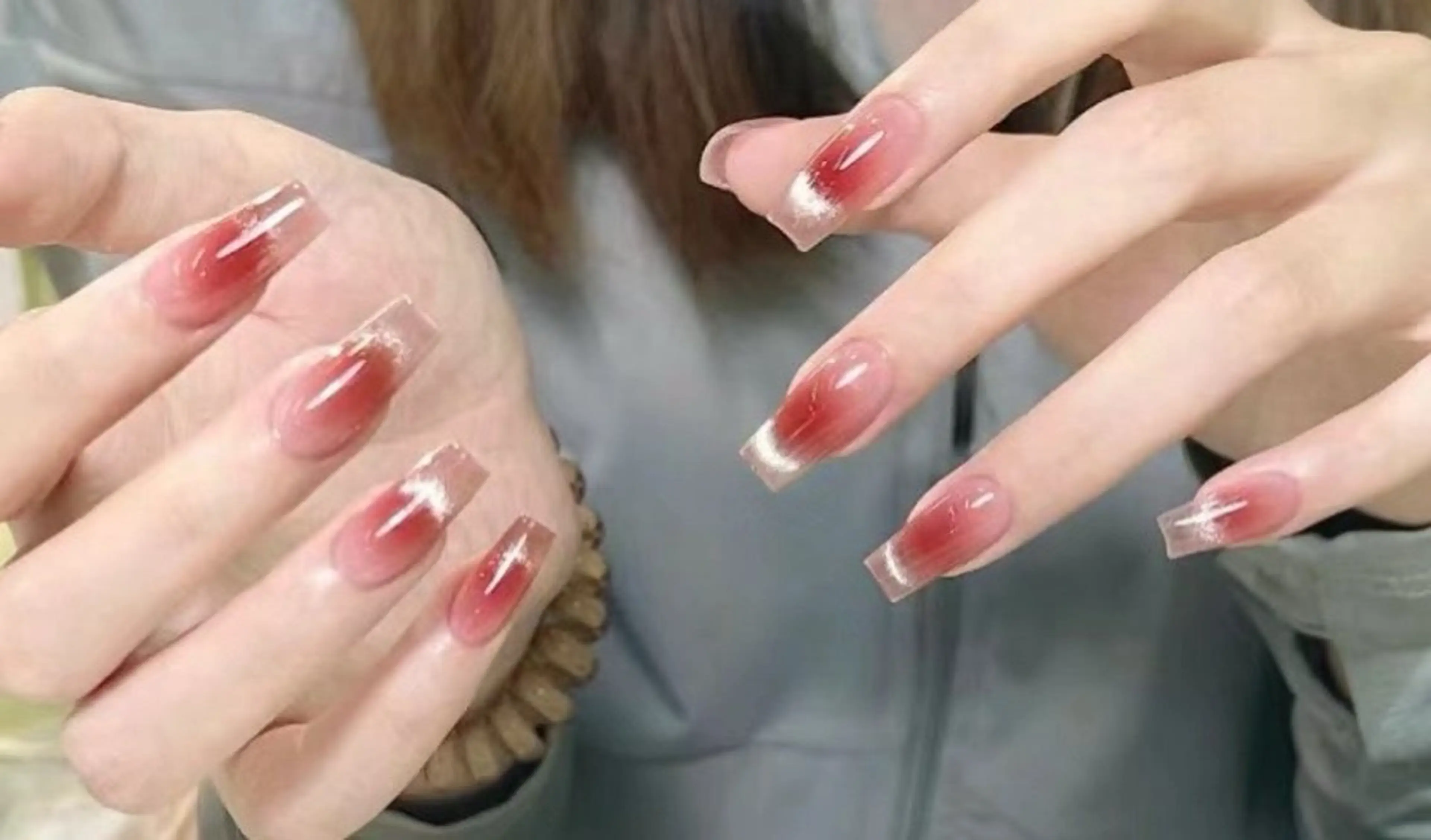 チップ長さ出し🉐チーク+マグネットフレンチ🧲¥9500円💝🉐ソフトジェルオフ無料の写真