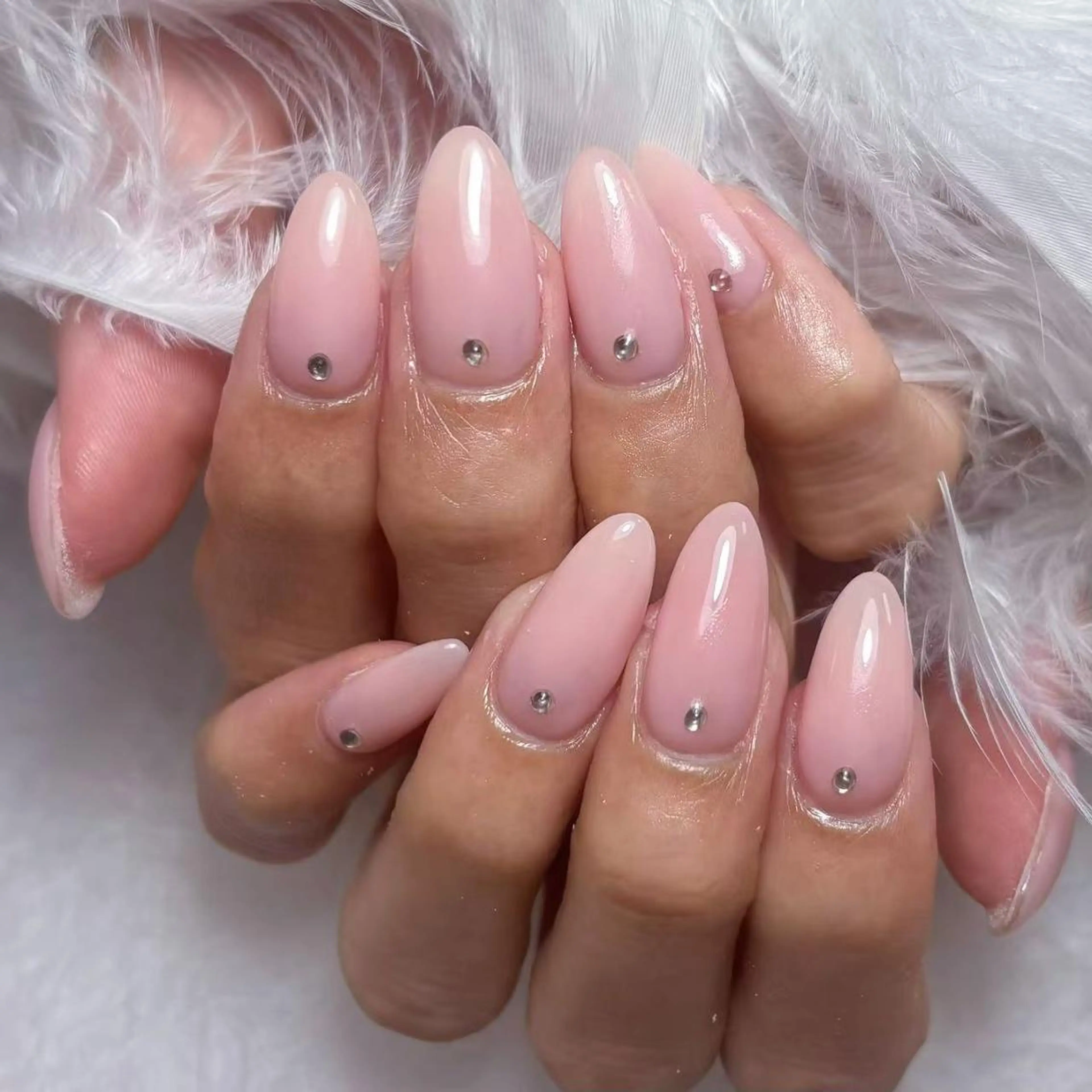 ネイル アートネイル オーロラネイル フラッシュネイル ガーリー キラキラネイル ハンドネイル DIAMOND 💅のネイルデザイン