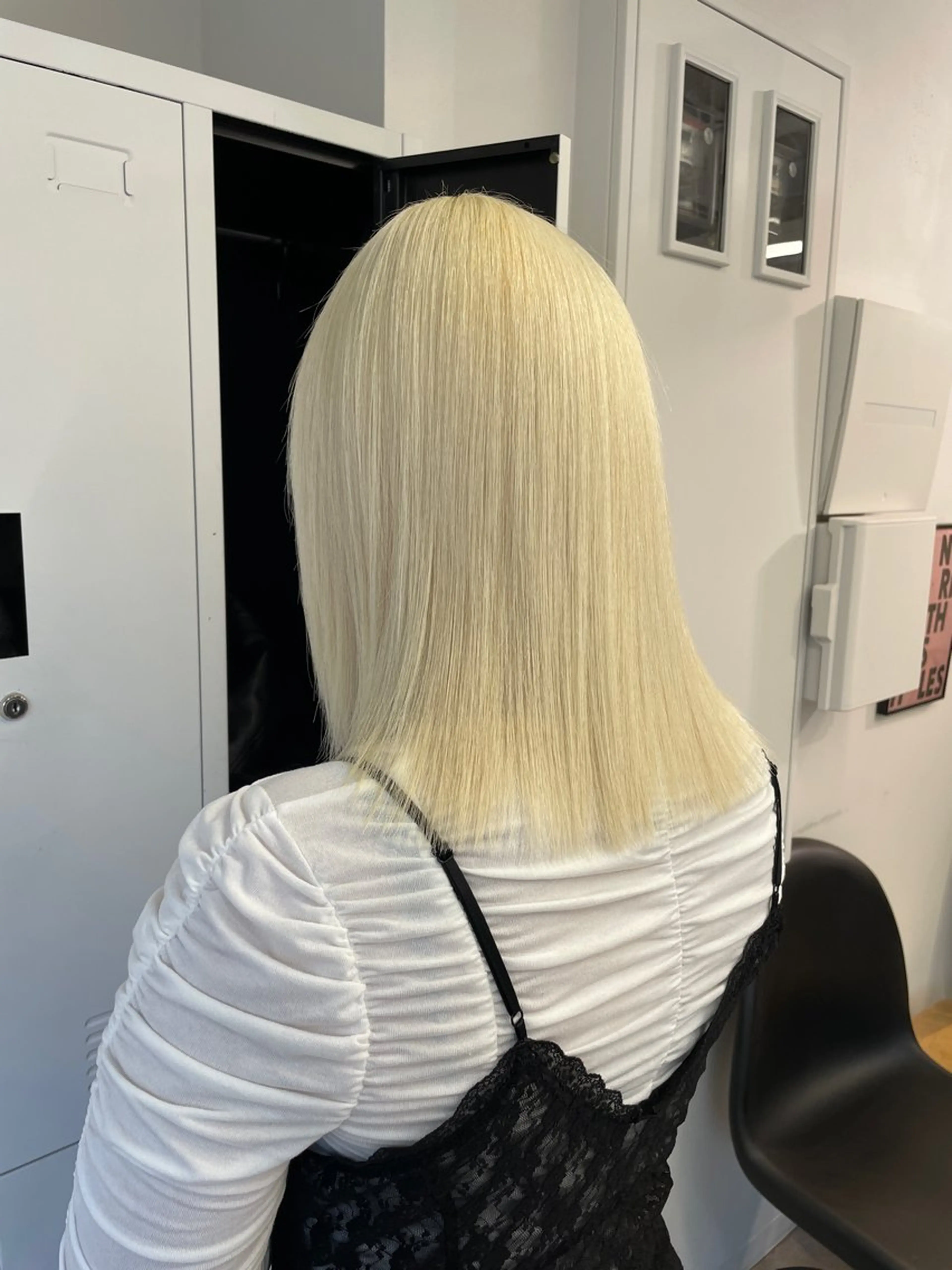 セミロング カラー ヘアカラー PELE所属・サキ【渋谷ハイトーン /19歳美容師】のヘアスタイル