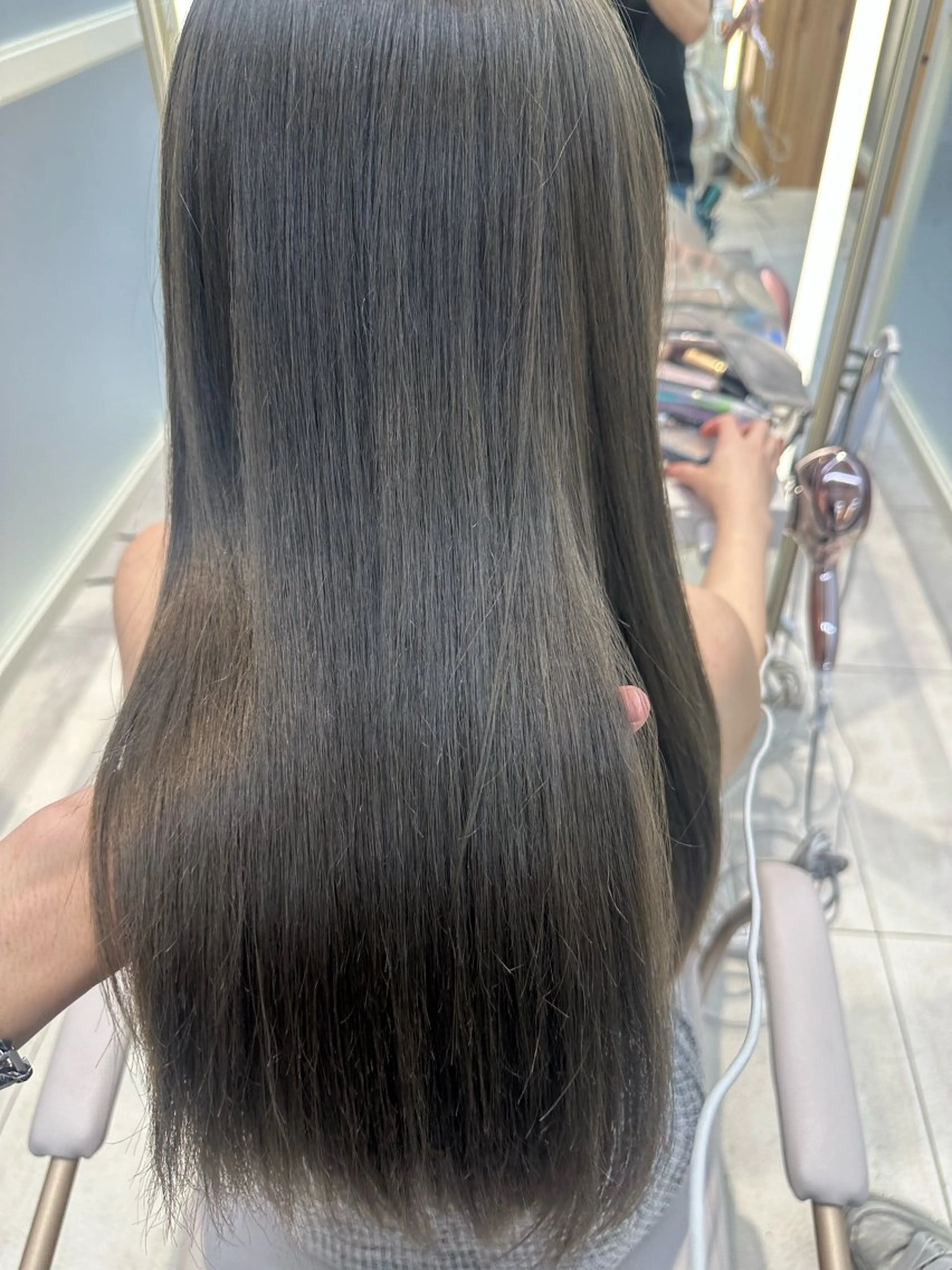 ロング oto🎀×美髪× シースルー前髪🤍のヘアスタイル