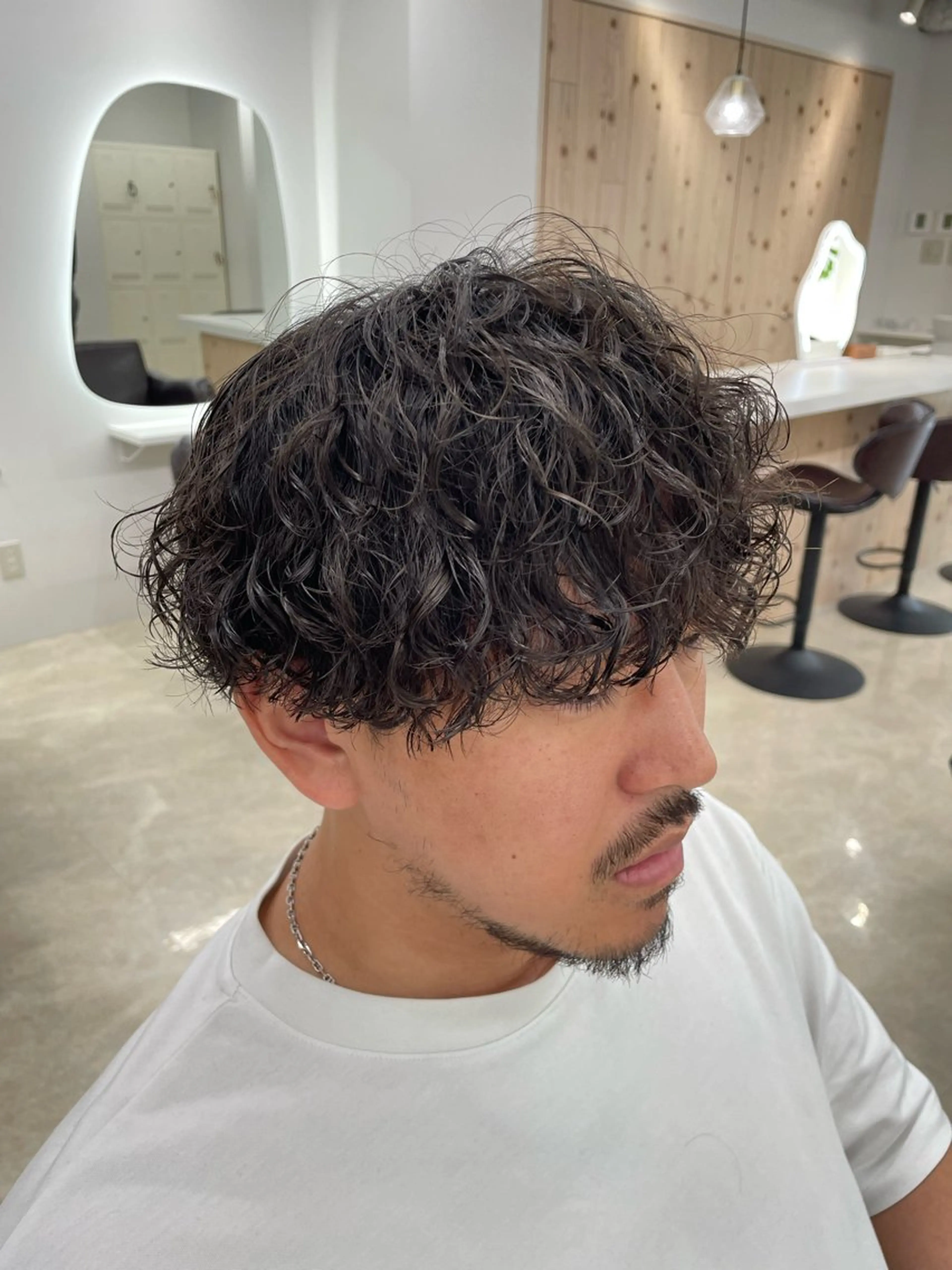 パーマ メンズ カット ヘアカラー トリートメント ヘアセット 新宿/韓国ヘア/ 髪質改善ストレートのヘアスタイル