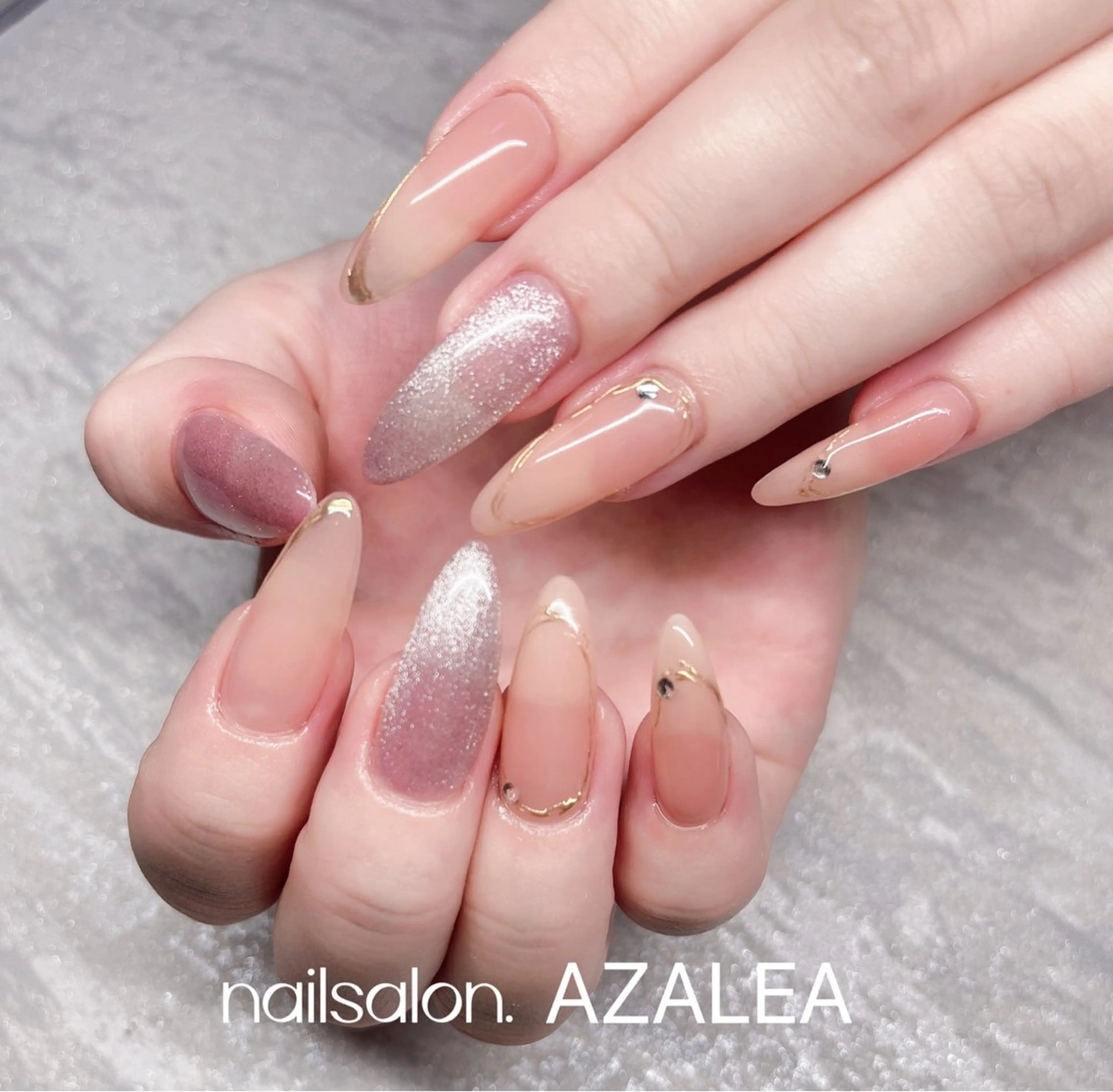 ネイル R inのネイルデザイン