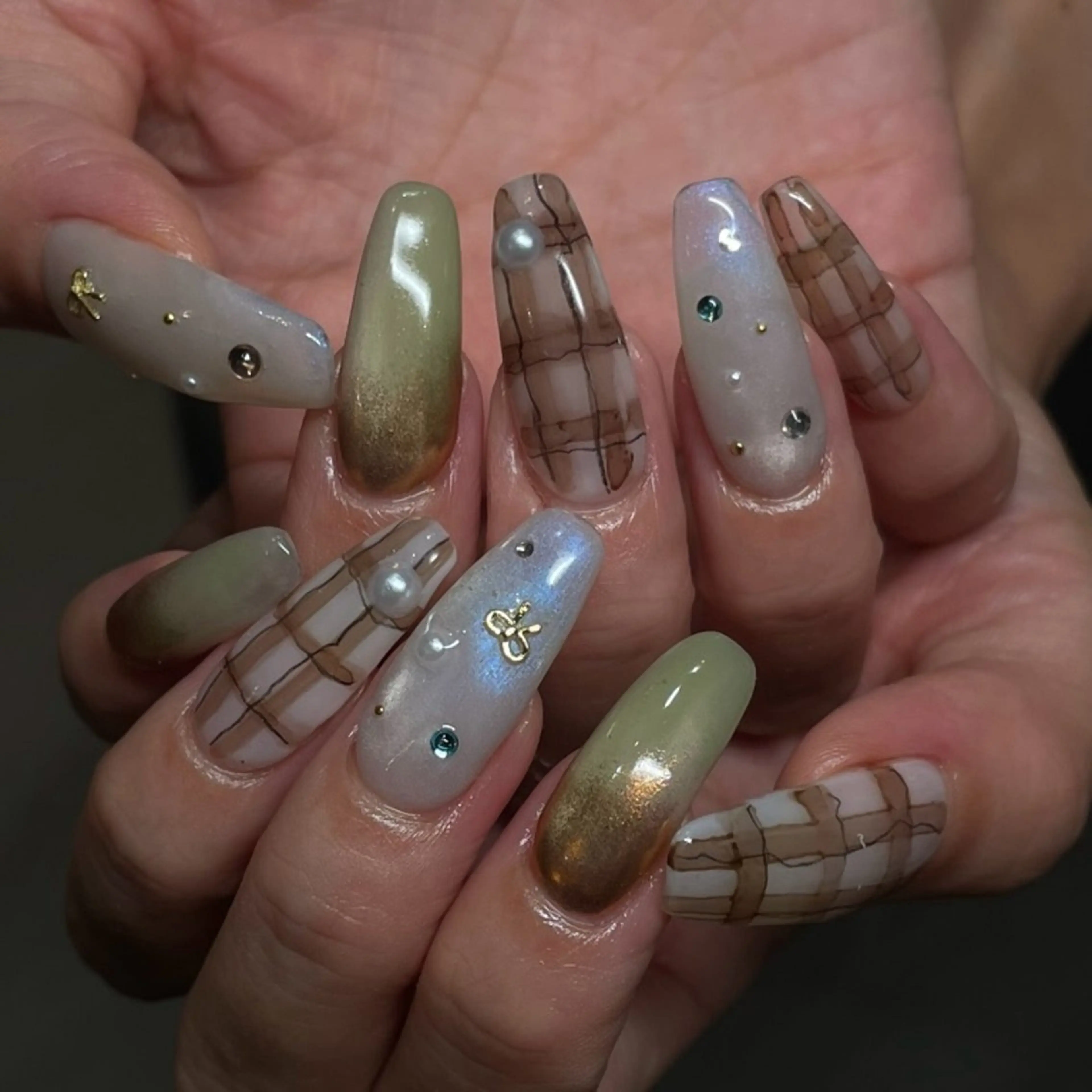 ネイル 🦋hana / nail / AOのネイルデザイン