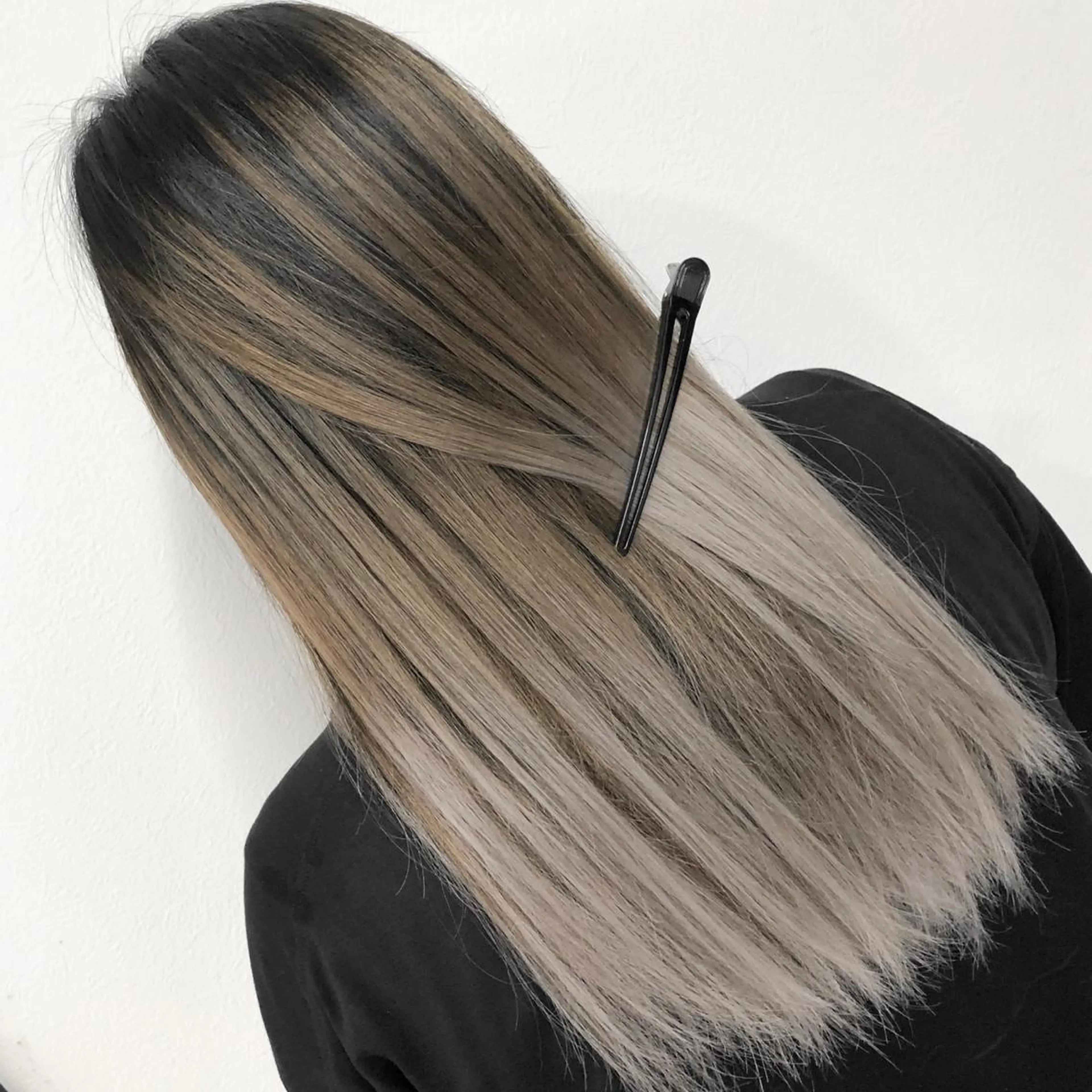 セミロング カラー バレイヤージュ ブリーチ デザインカラー ハイライトカラー 外国人風カラー カット ヘアカラー トリートメント アンドウ ユウ/ レイヤーカット/韓国のヘアスタイル