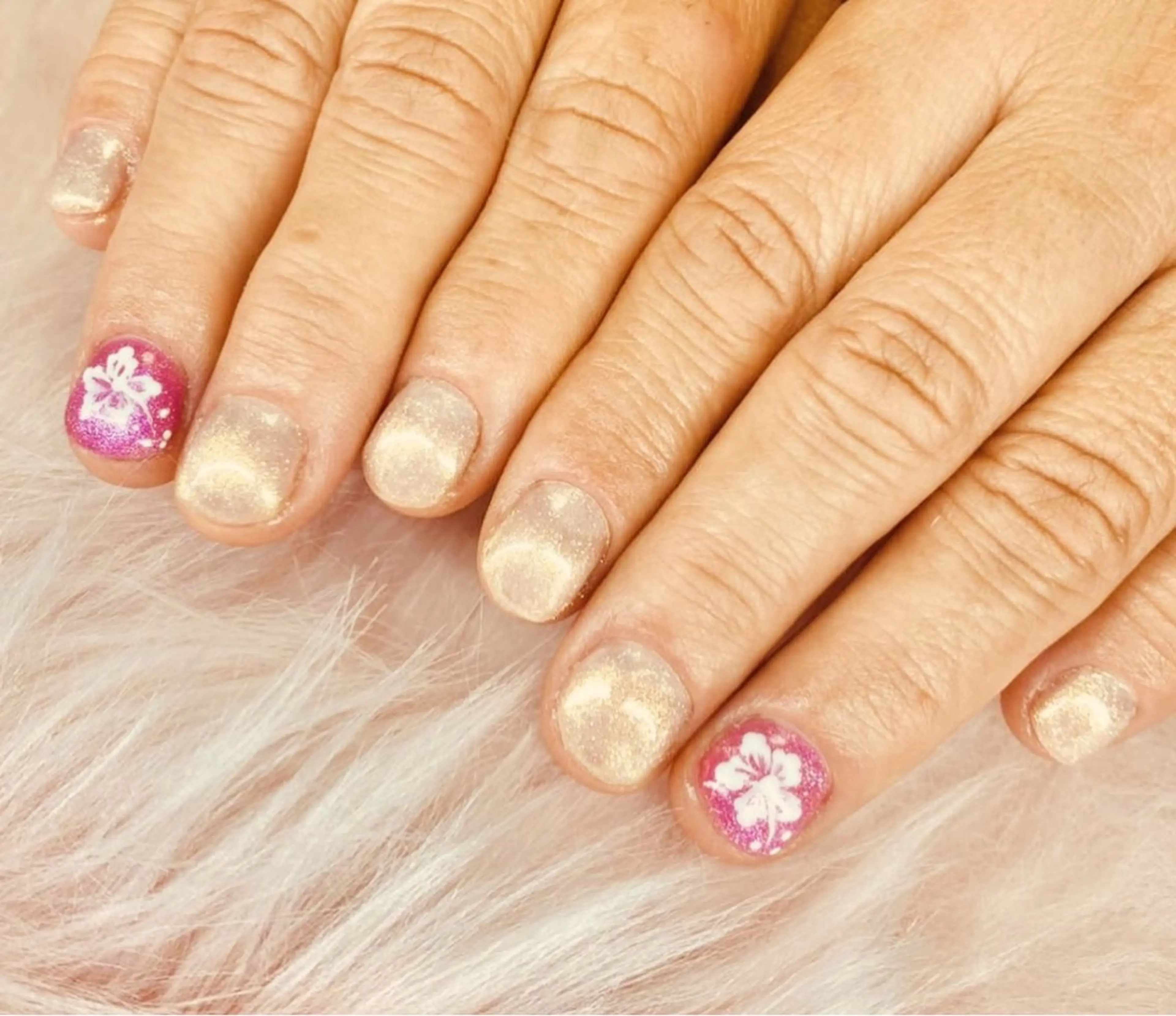 ネイル ジェルネイル シンプルネイル ハンドネイル glossy nails所属・Glossy -miyoのネイルデザイン