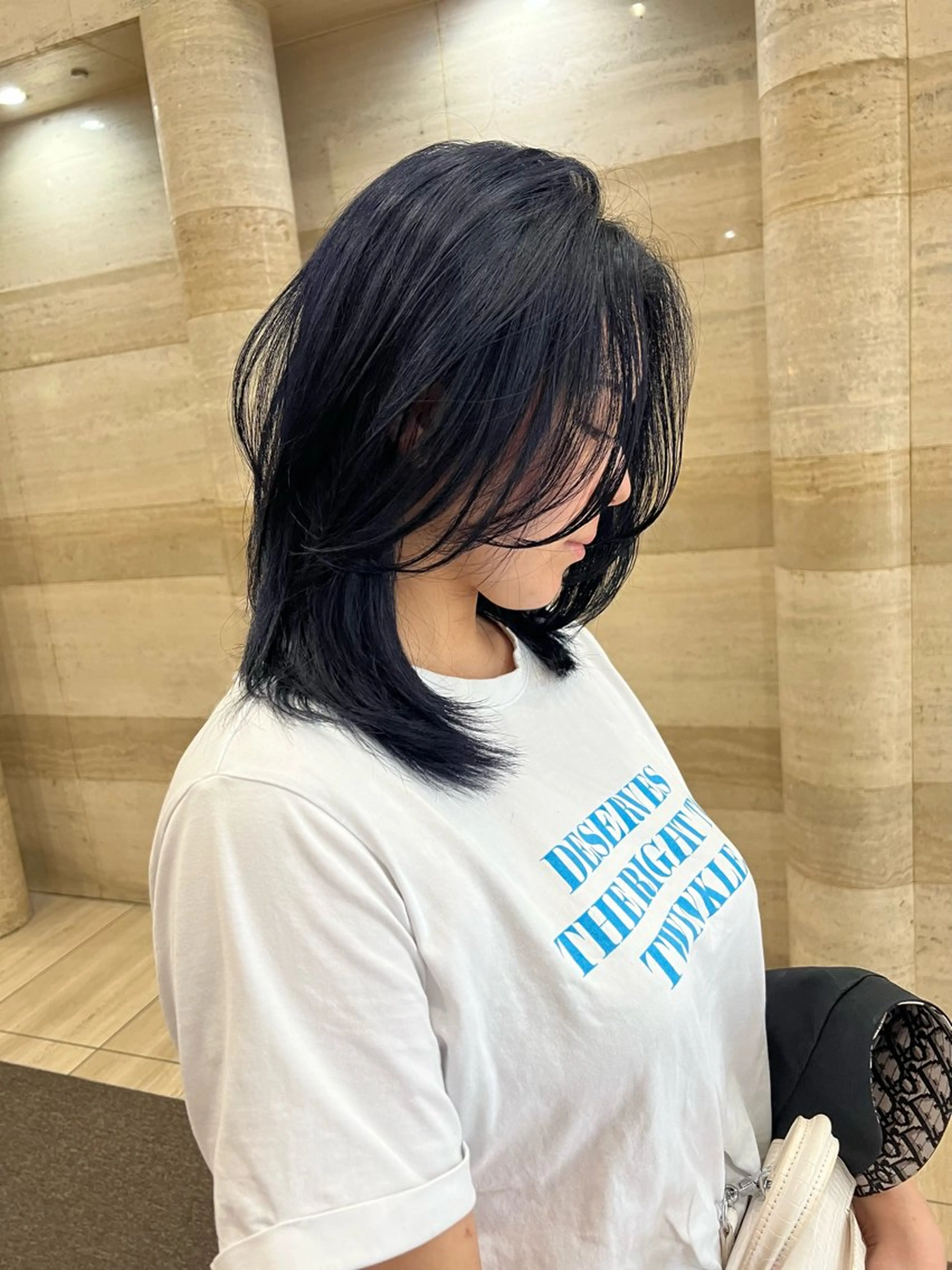 ミディアム カラー バレイヤージュ ベージュカラー ブリーチ ケアブリーチ ダブルカラー カット ヘアカラー Via officialのヘアスタイル