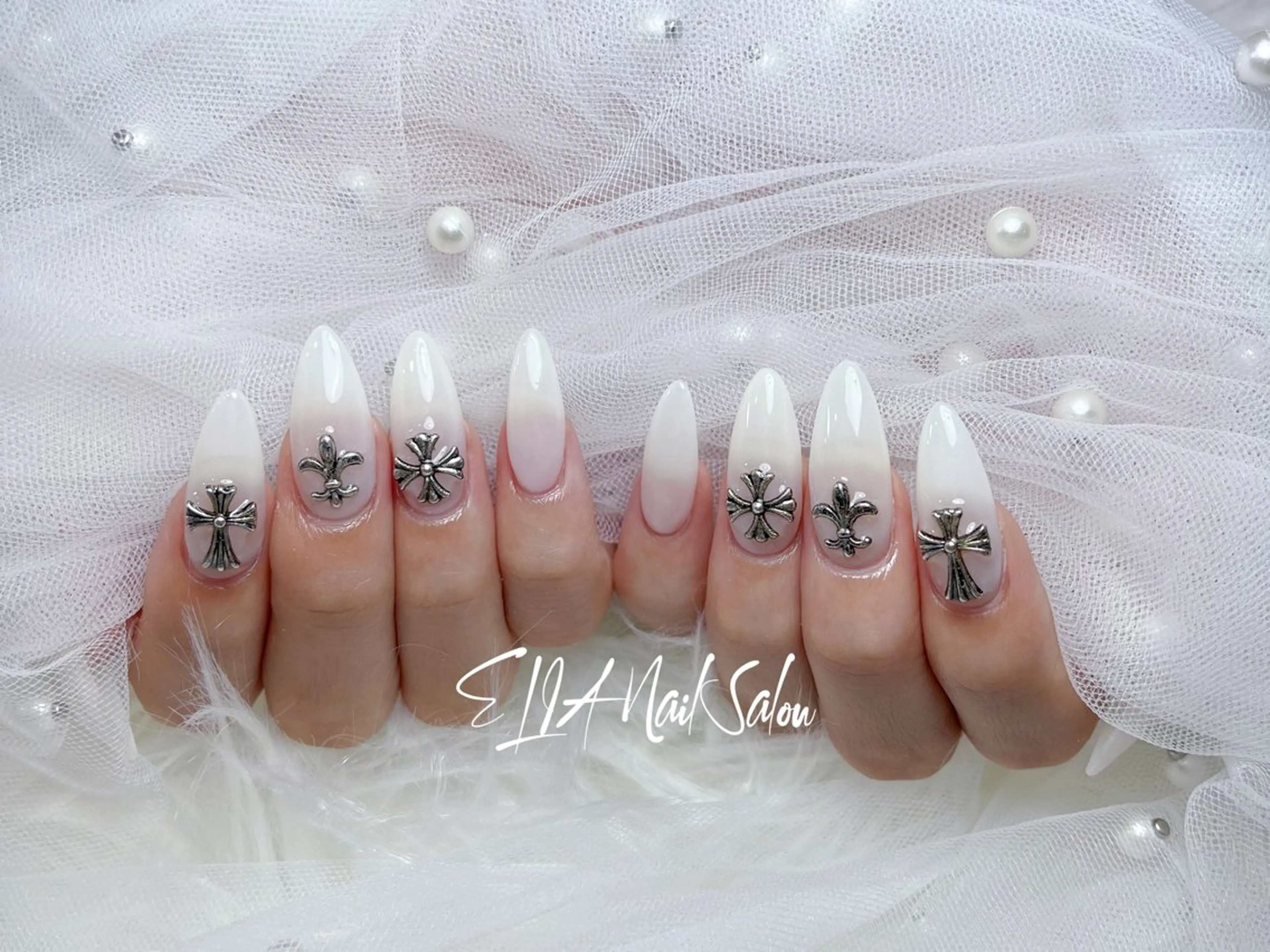セミロング cici nailのネイルデザイン