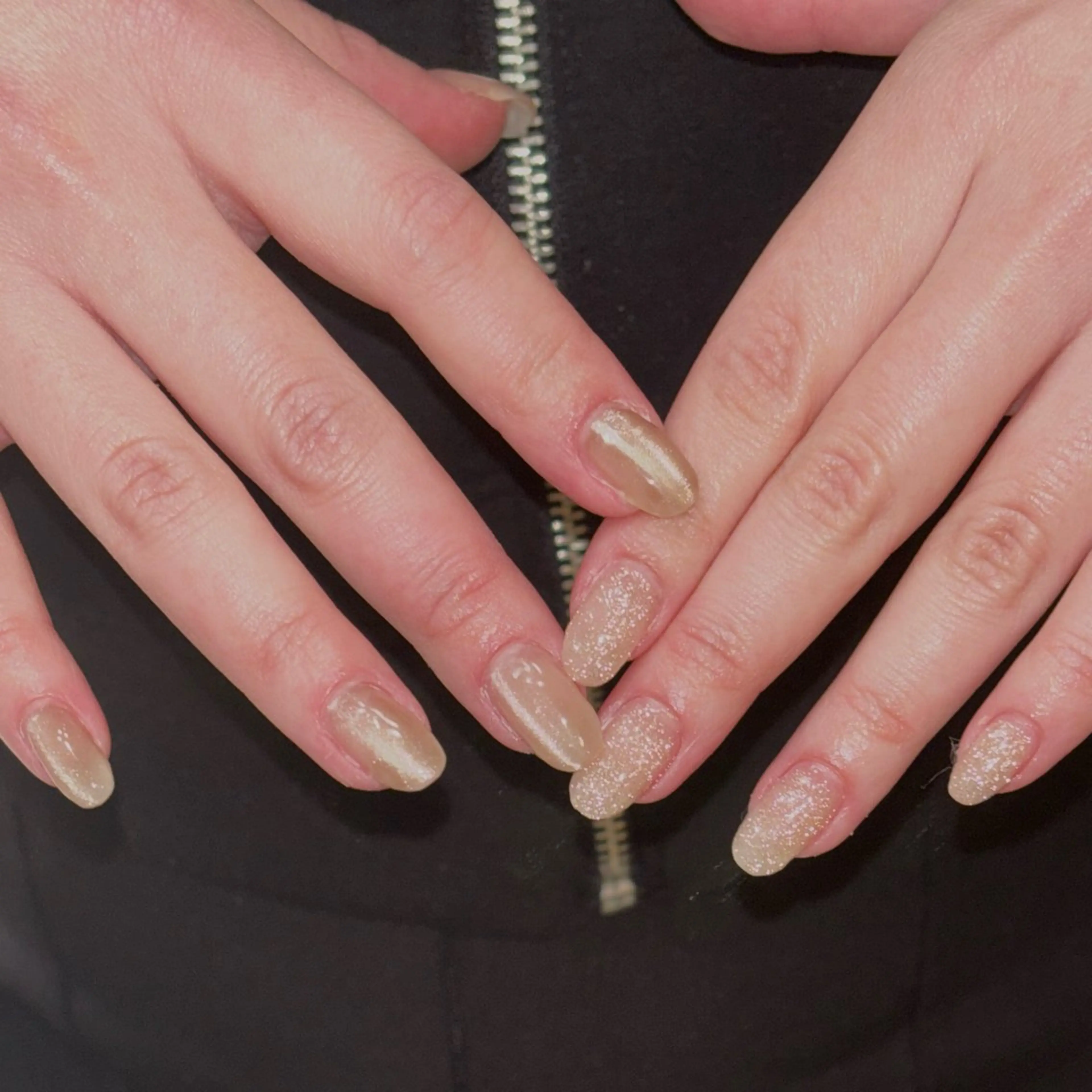 ネイル フラッシュネイル 氷ネイル・うるうるネイル ハンドネイル Nail salon topaz所属・Nail salon topazのネイルデザイン