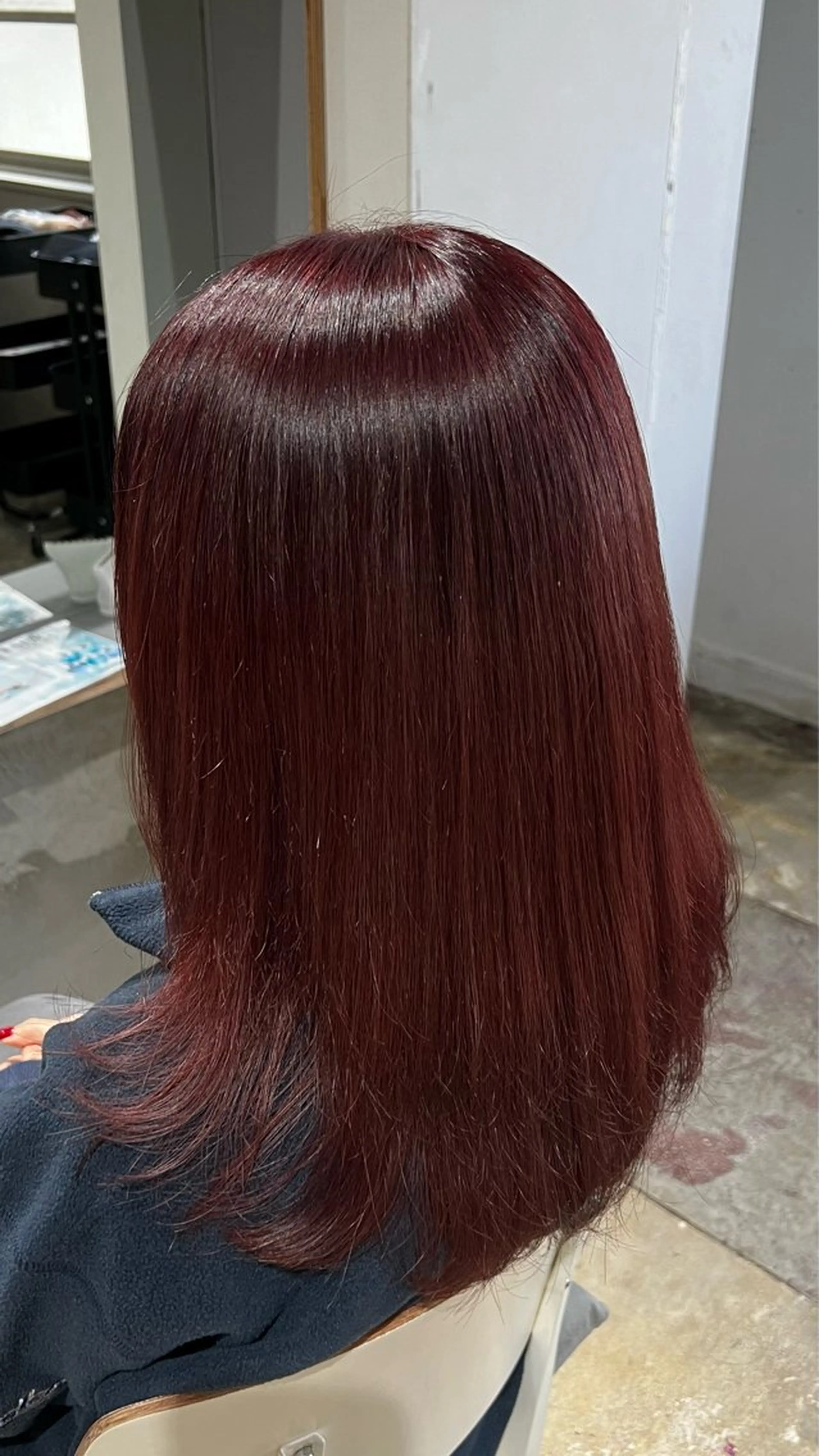 セミロング 夏見 柚羽のヘアスタイル