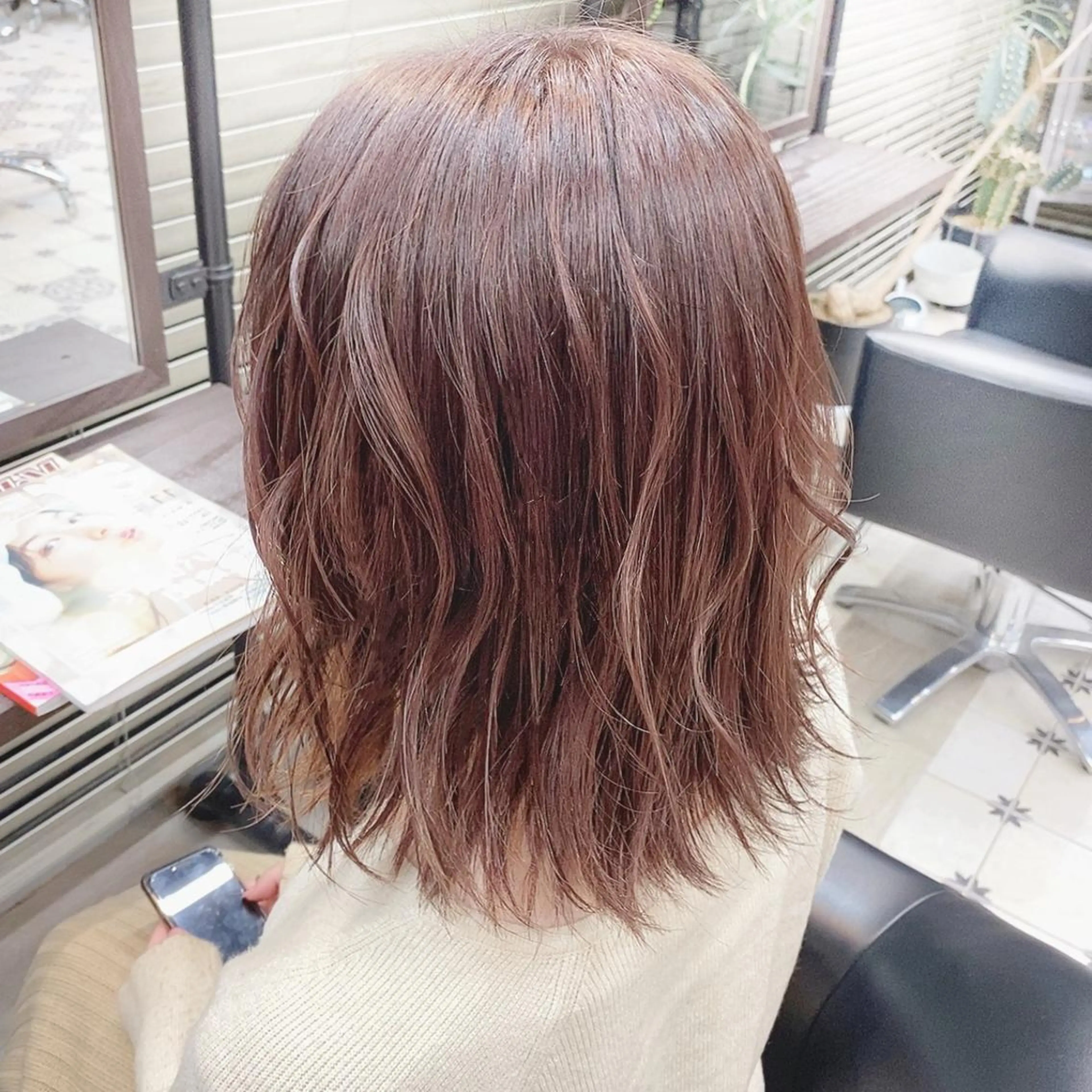 ショート カラー ボブ 外ハネヘア 韓国ヘア☁️ mitsukiのヘアスタイル