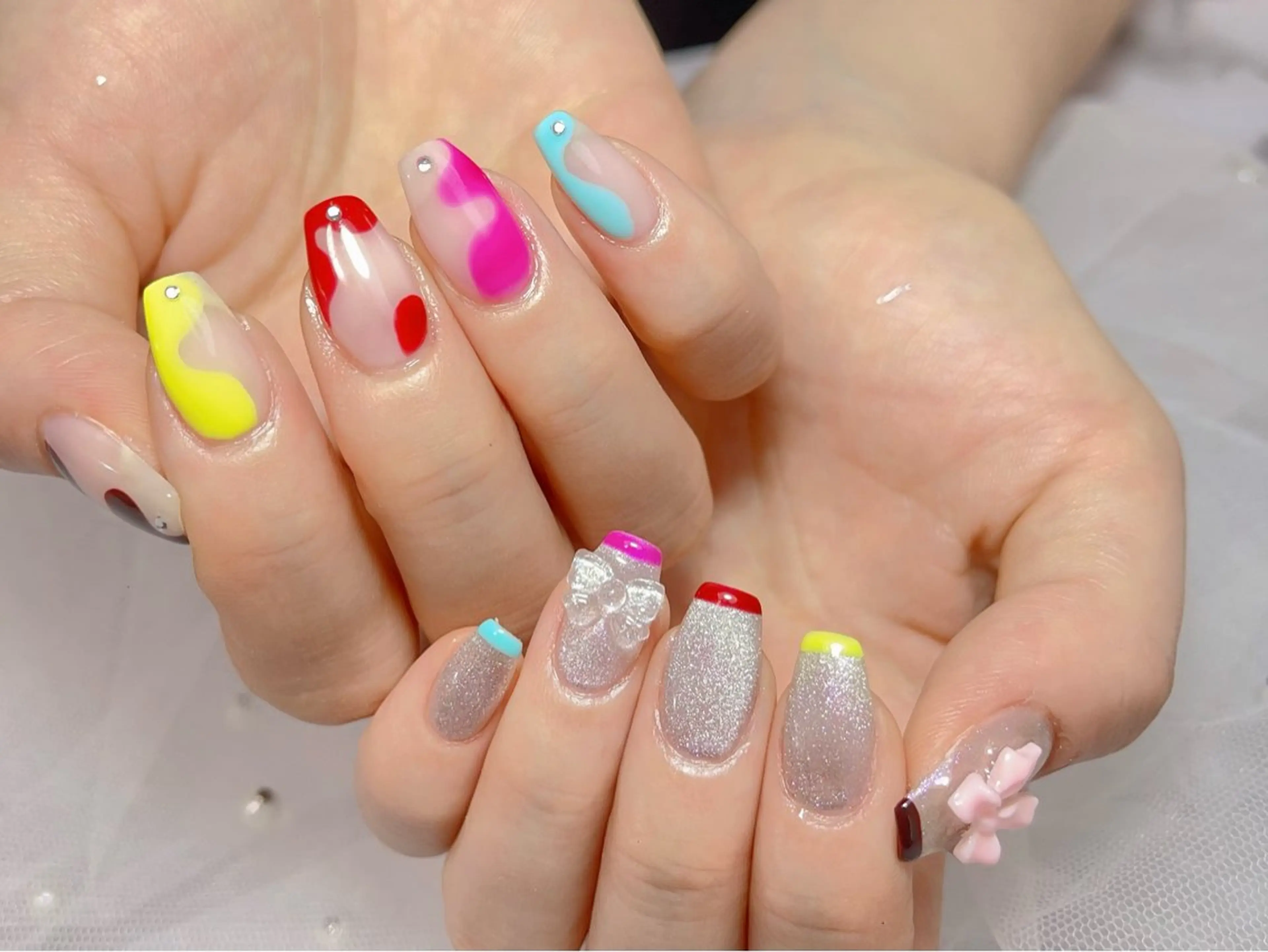 ネイル 持ち込み 西野 カナのネイルデザイン