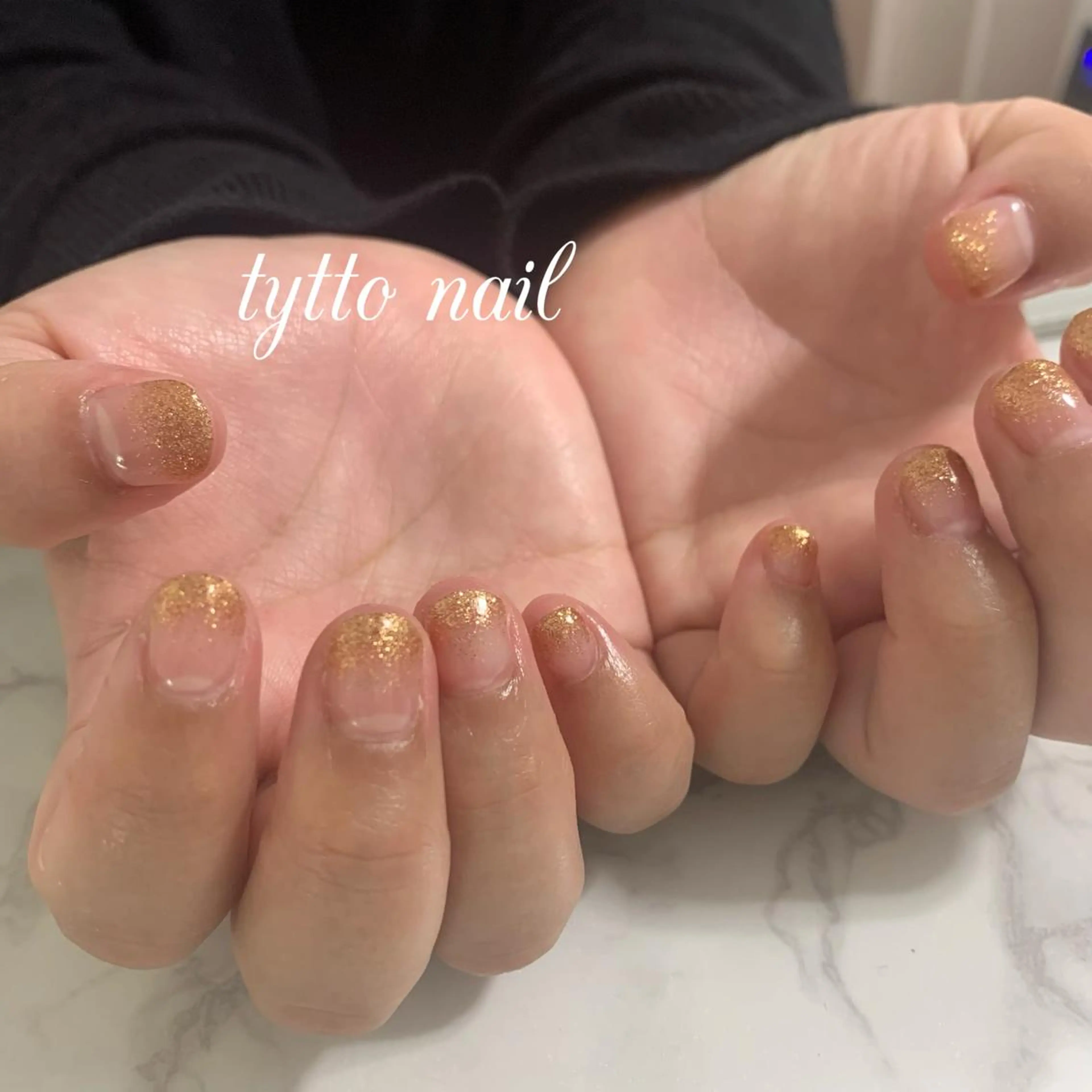 ネイル グラデーション ラメ(グリッター) ラメグラデーション オフィスネイル シンプルネイル tytto nail ❤︎‪‪eri‪‪のネイルデザイン