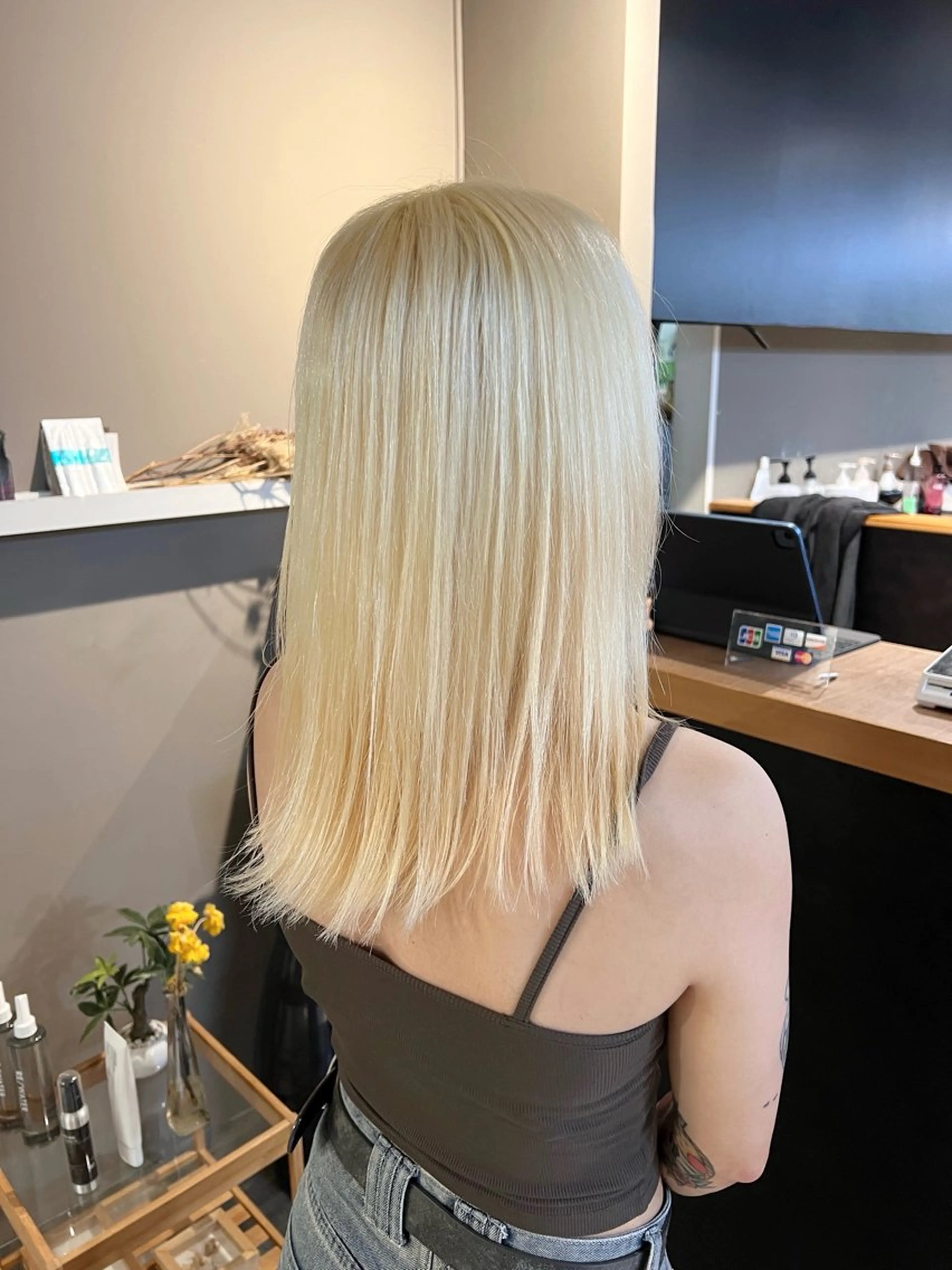 セミロング カラー daiki 原宿のヘアスタイル