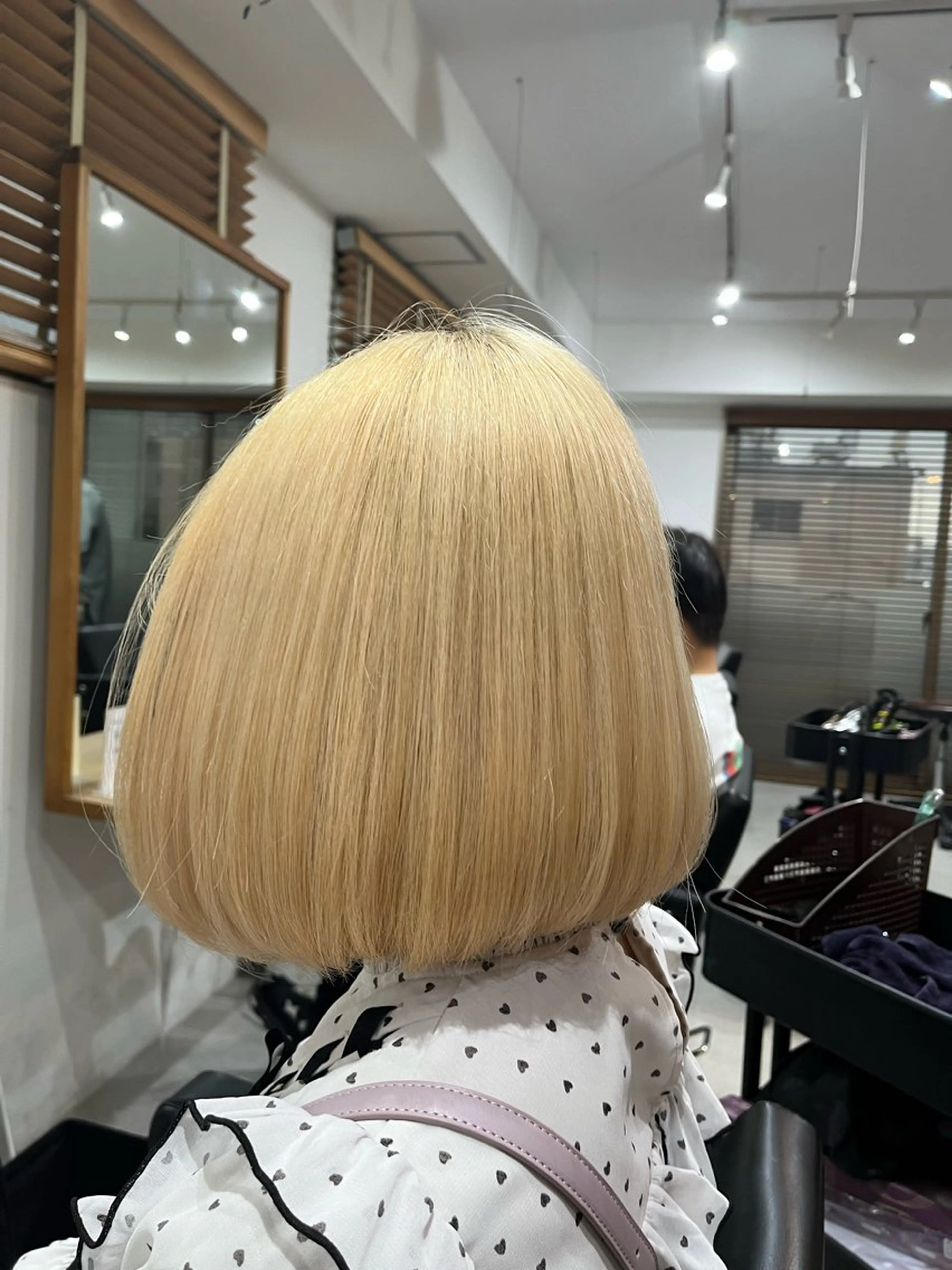 ミディアム カラー ✨🎨ブリーチなし 透明感カラー✨美友のヘアスタイル