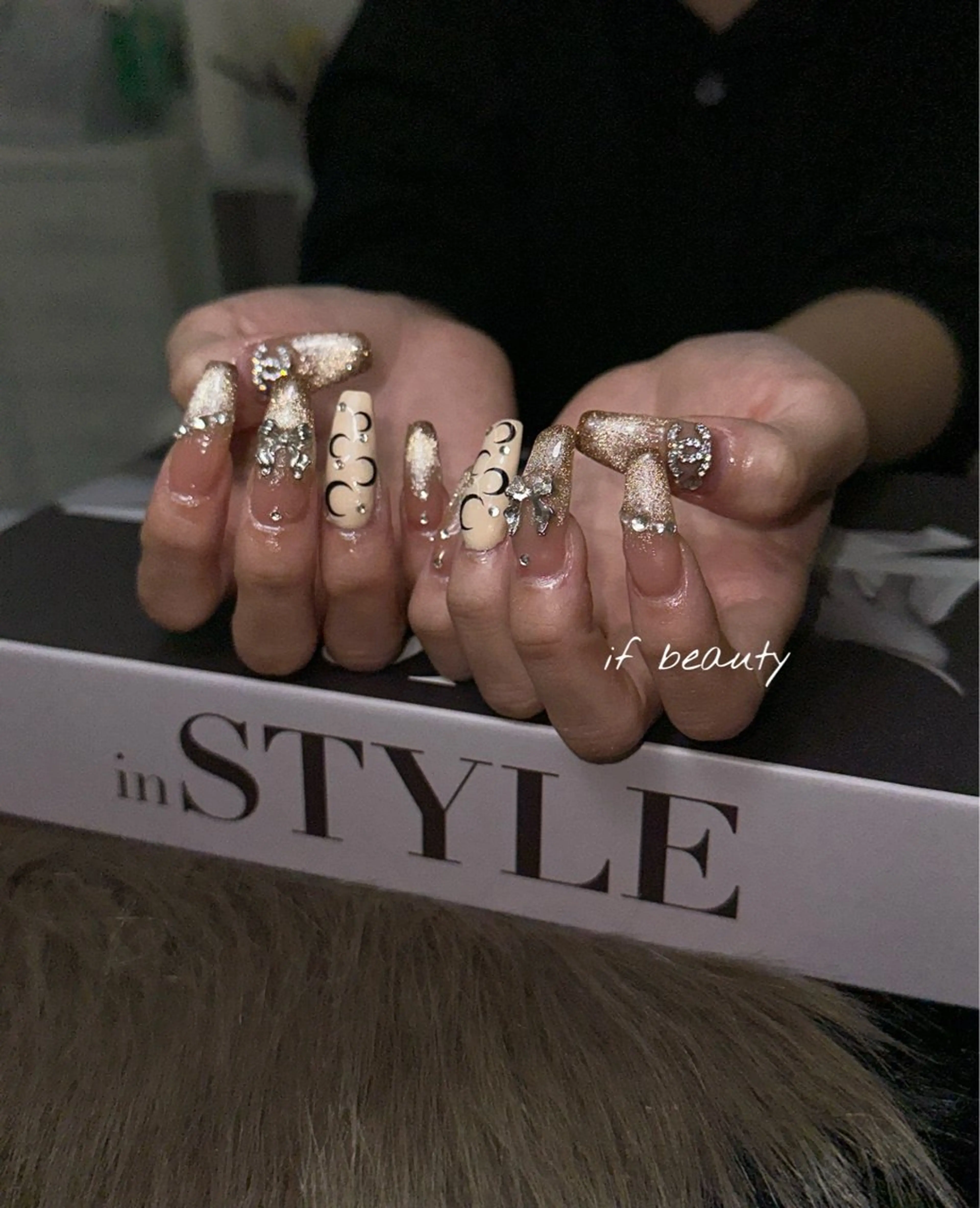 ネイル アートネイル ジェルネイル 韓国ネイル パラジェル 赤色 if Hair＆Nail Salon所属・IKA /海外ネイル /個性派/ワンホンのネイルデザイン