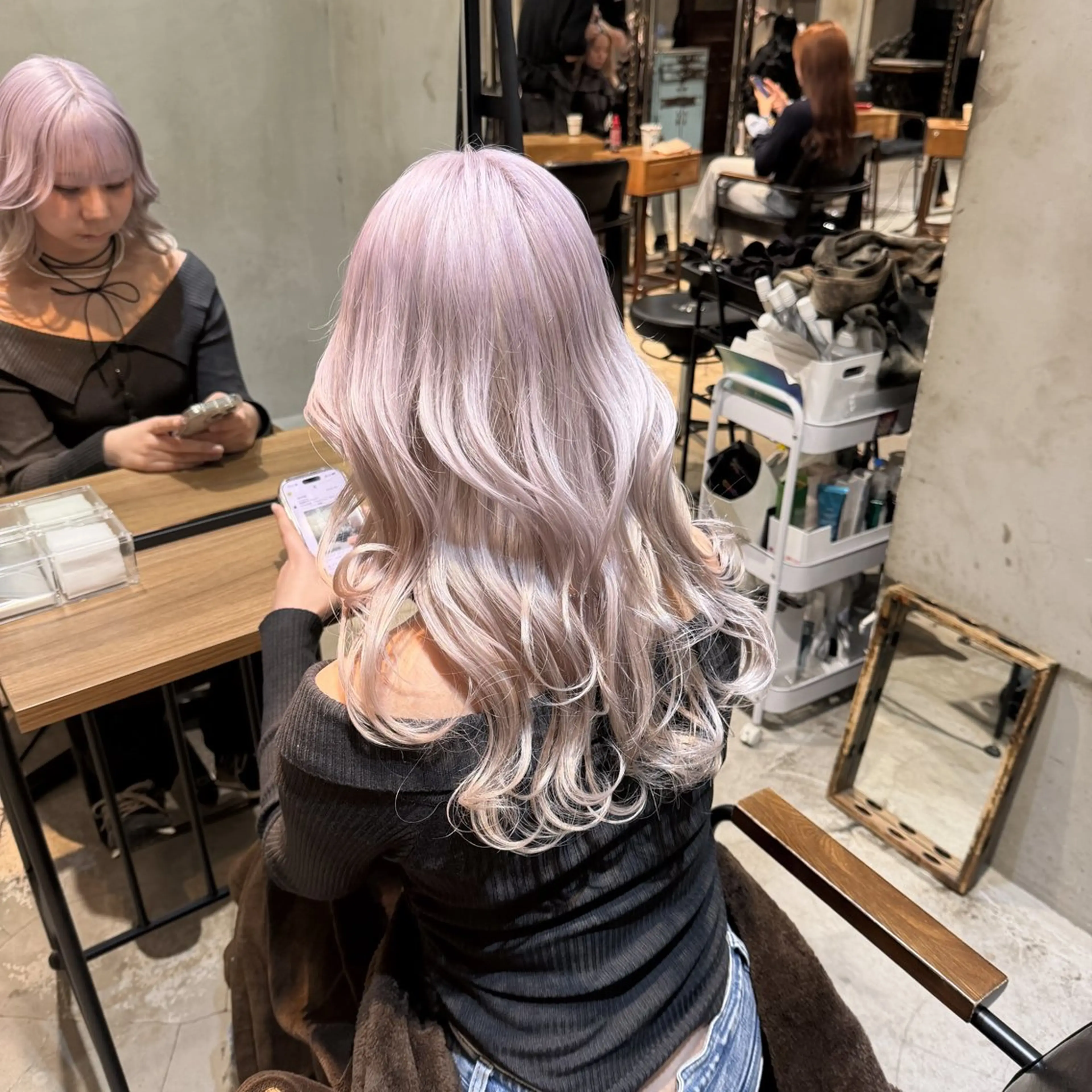 ロング カラー ヘアカラー トリートメント ⚜️ブリーチ× 透明感✨Hayatoのヘアスタイル