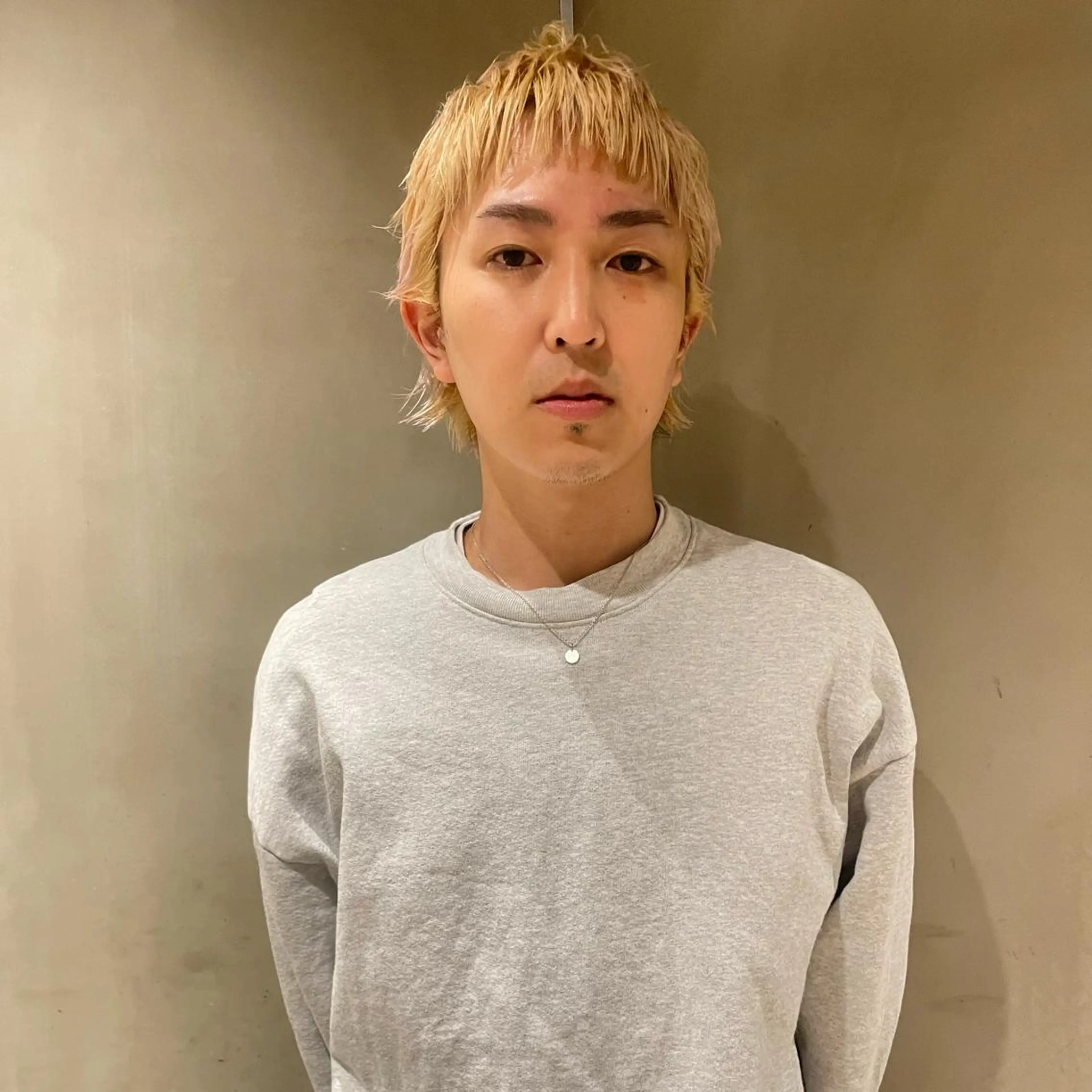 ショート カラー メンズ ショートボブ ショートレイヤー メンズブリーチ フェードカット メンズハイライト カット ヘアカラー 🌈圧倒的デザイン パーマ　関和希のヘアスタイル