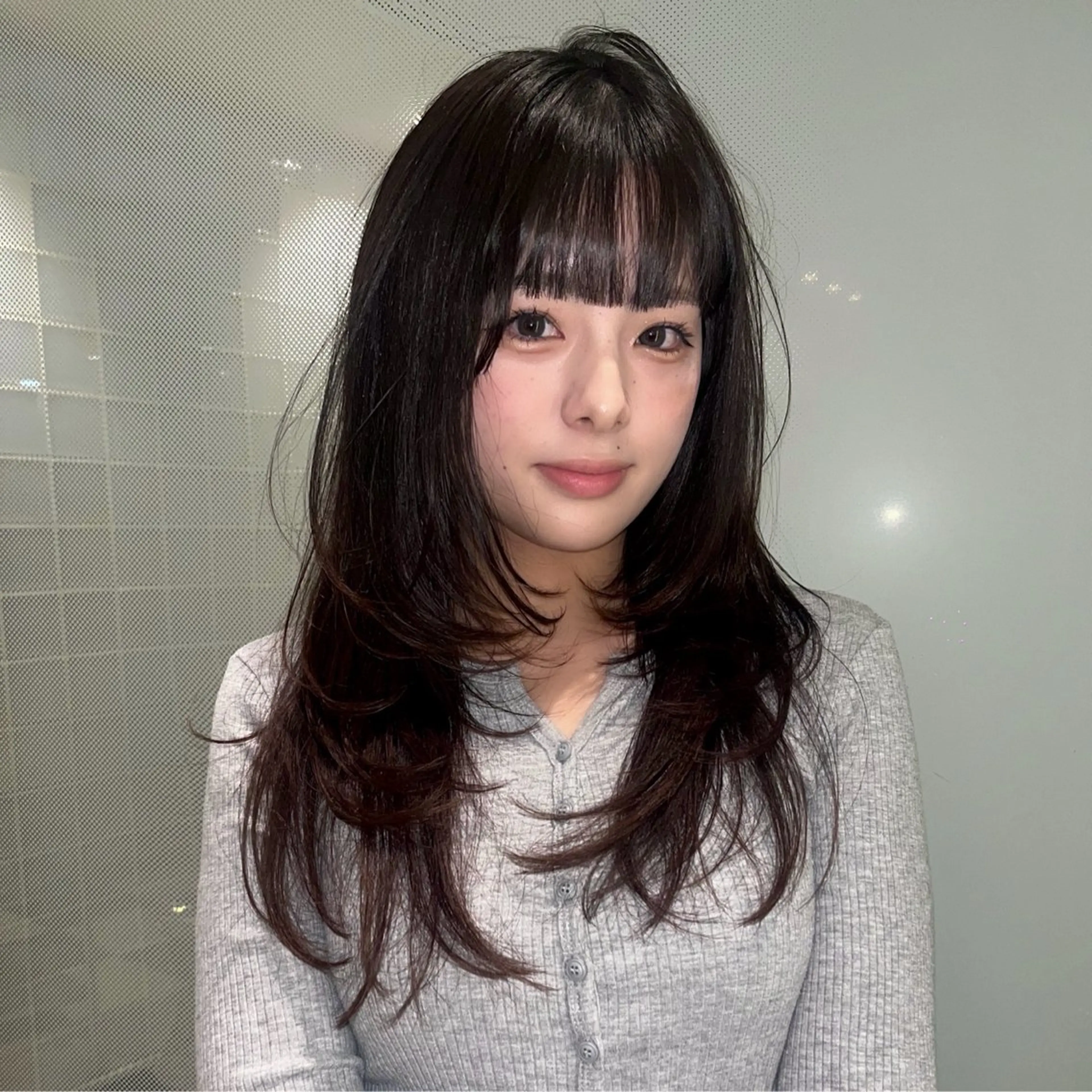 ロング カット anna 韓国レイヤ ー/ ハッシュカットのヘアスタイル