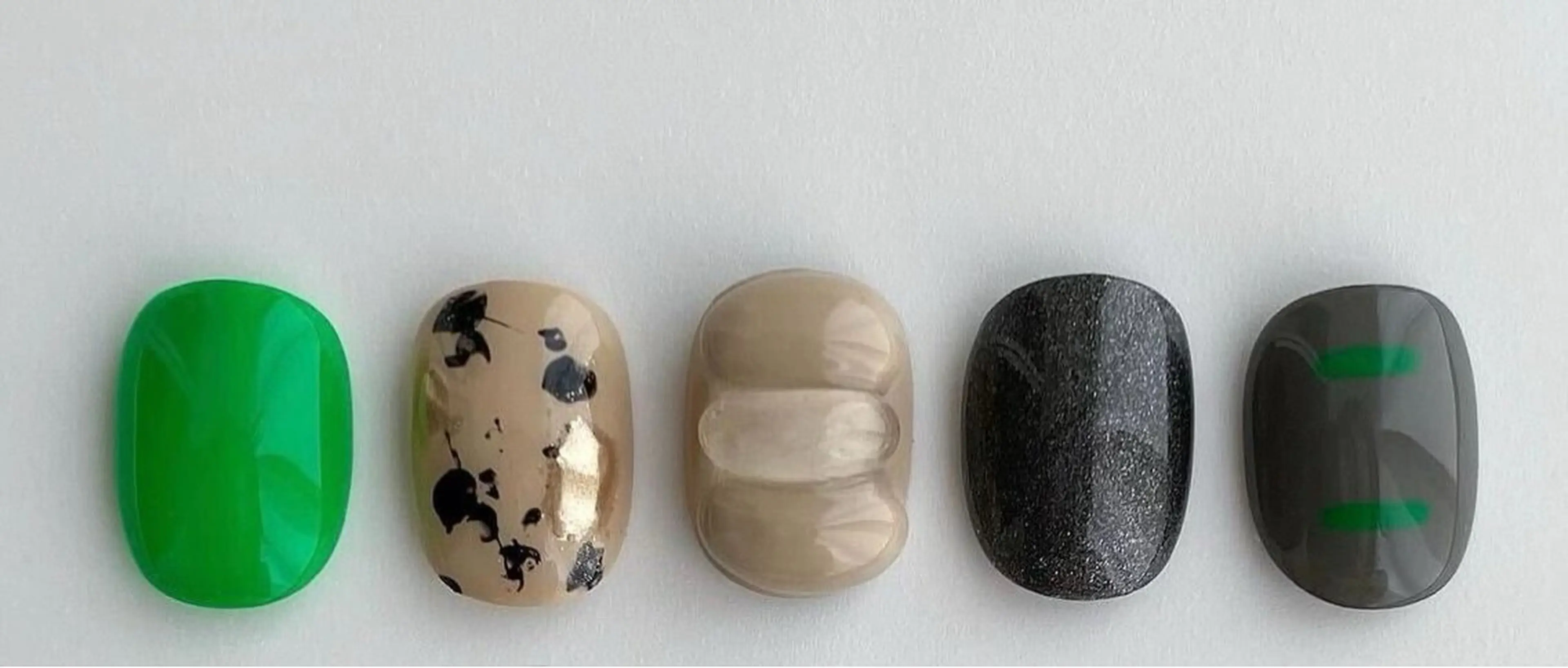 ネイル 濱田 静里奈のネイルデザイン