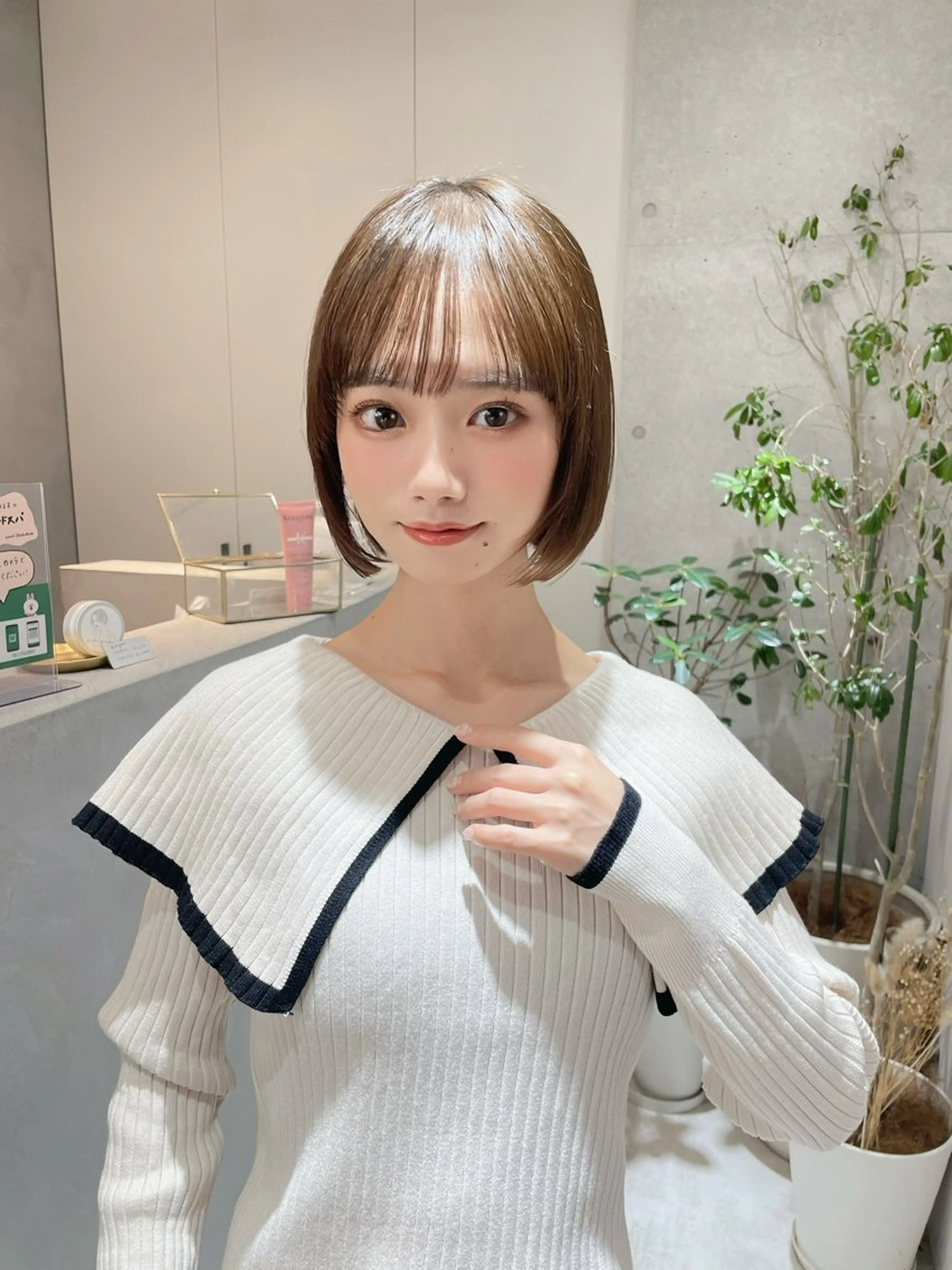 ショート 小顔カット/地毛風 縮毛矯正🤍茉青のヘアスタイル