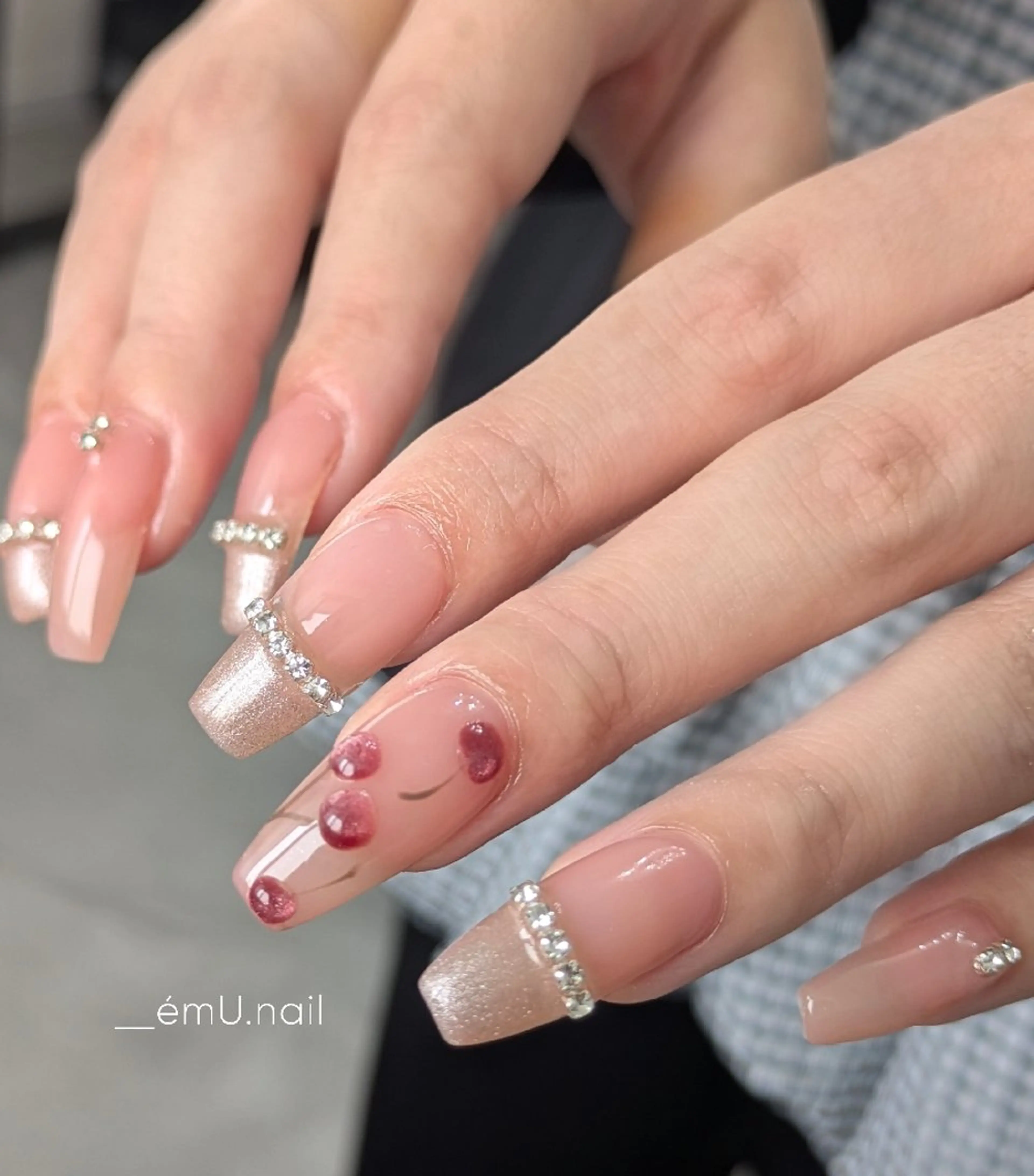ネイル 持ち込み émU. nailのネイルデザイン