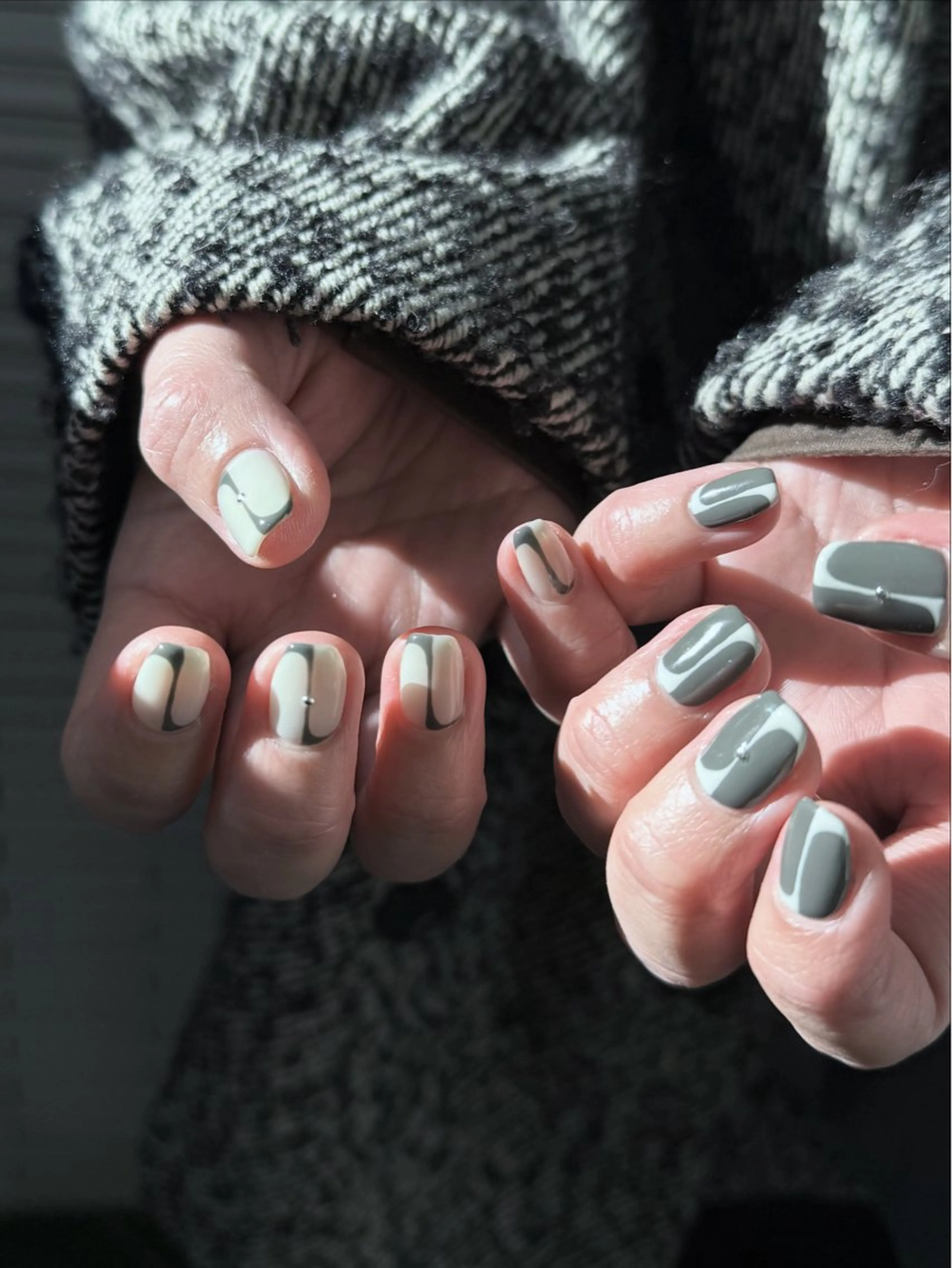 ネイル ニュアンスネイル ハンドネイル _ chihiroのネイルデザイン