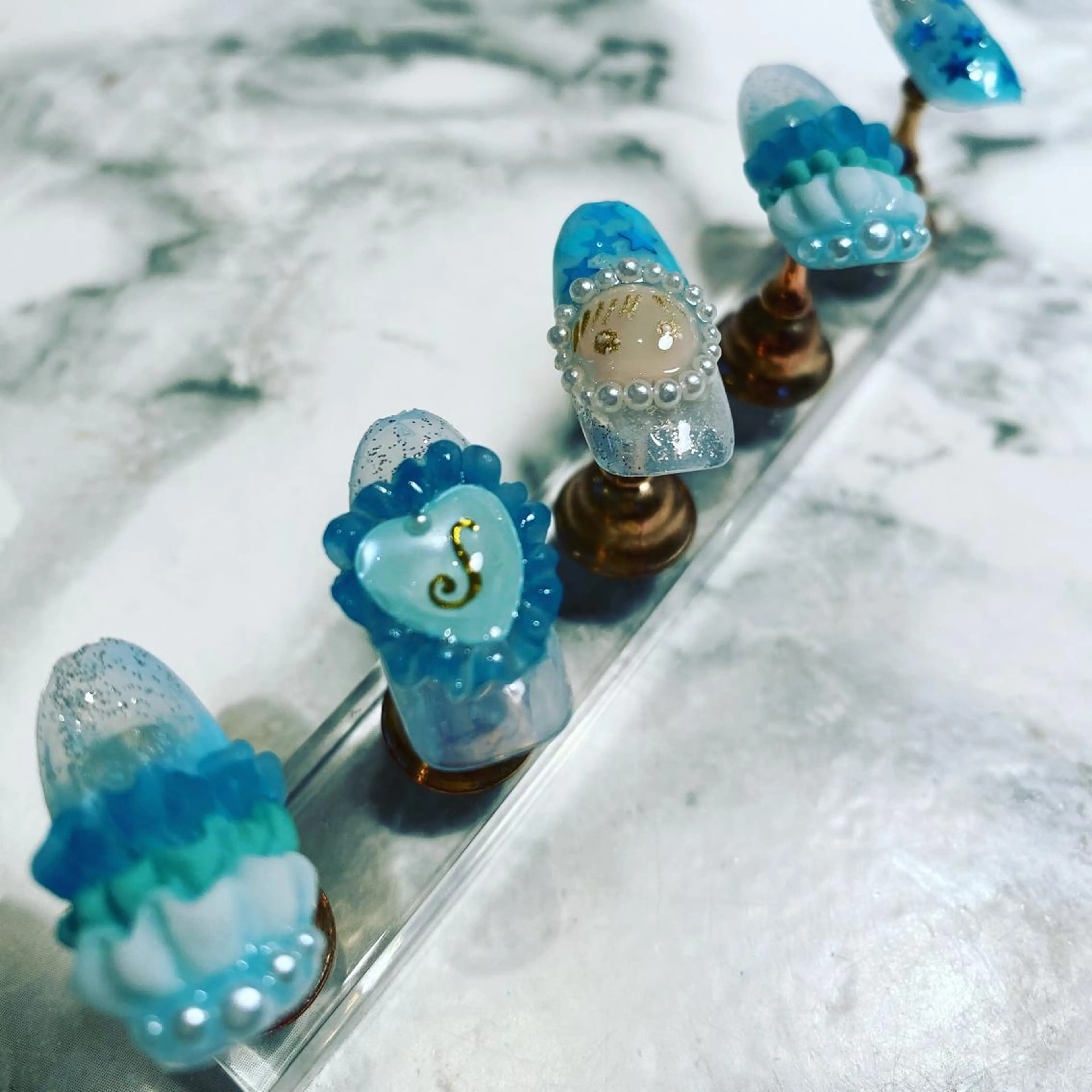 ネイル juedi nail(木曜日のネイル)所属・〜木曜日のネイル〜 KAORINのネイルデザイン